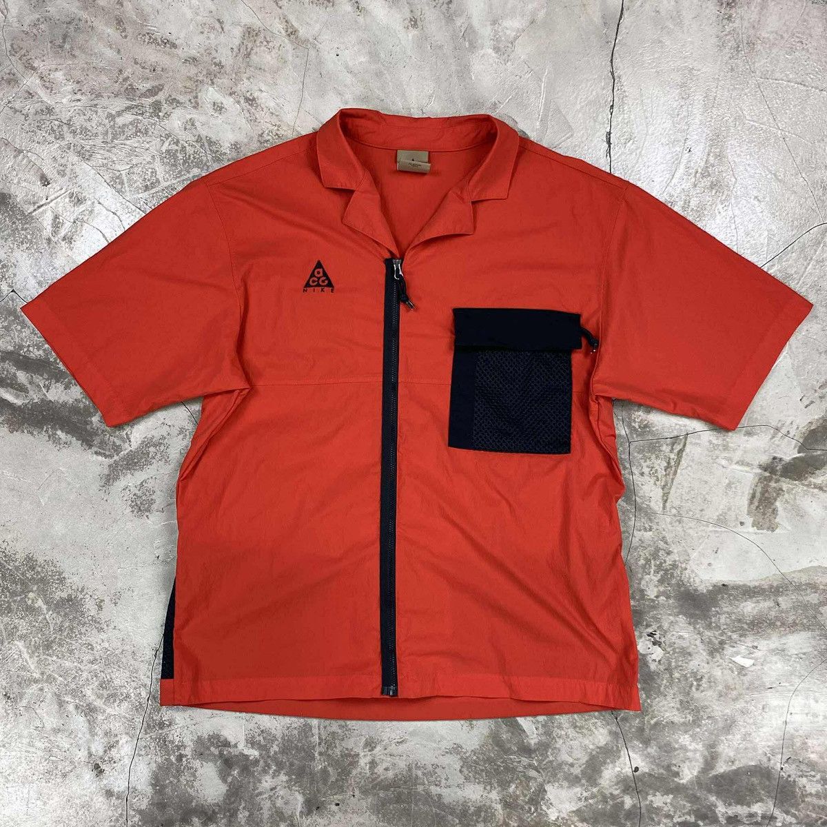 Nike ACG Short Sleeve Habanero Shirt Size US L / EU 52-54 / 3 - 1 Thumbnail