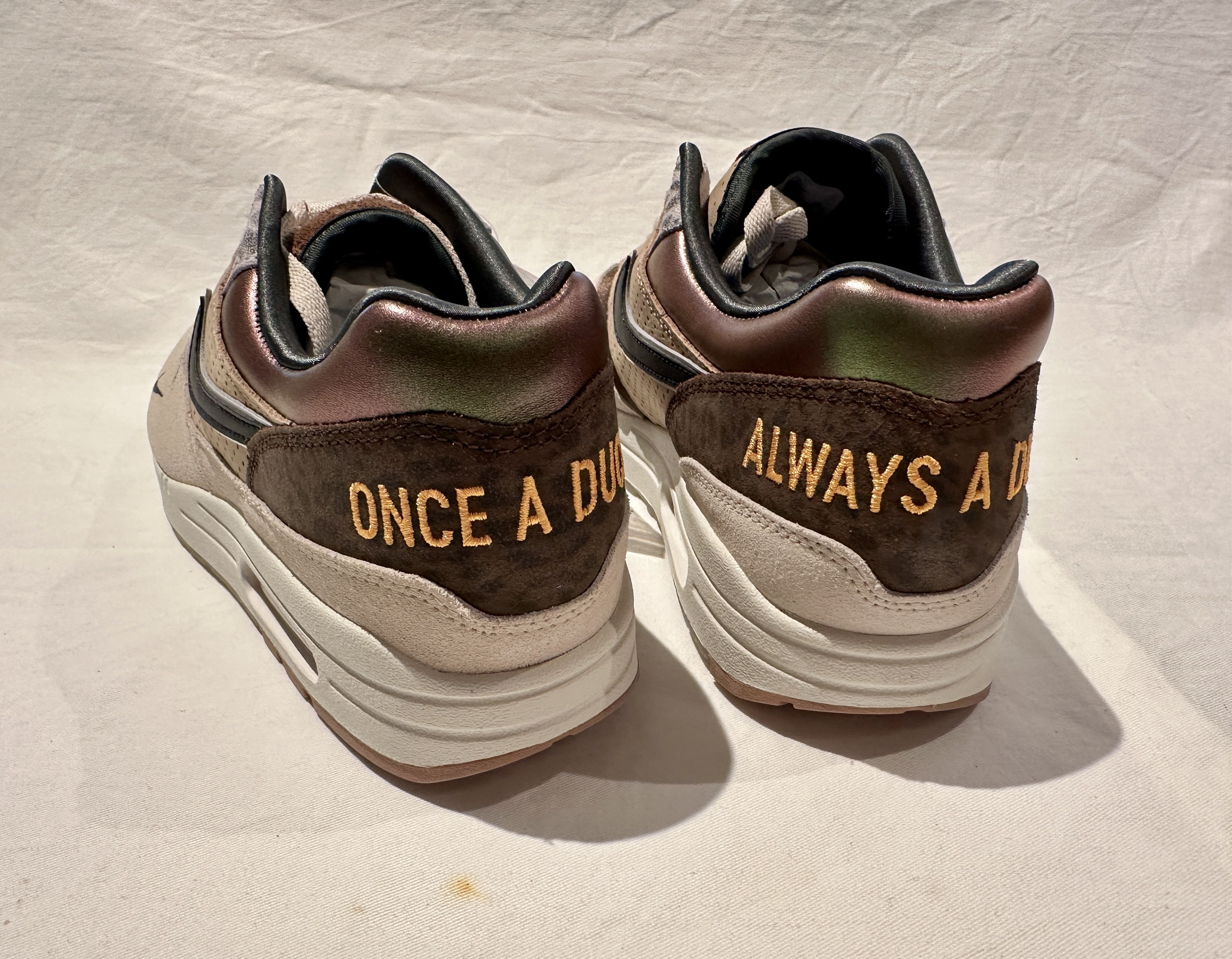 Nike BRAND NEW NIKE AIR MAX 1 '87 PRE ‘University of Oregon’ SZ11 Size US 11 / EU 44 - 7 Thumbnail