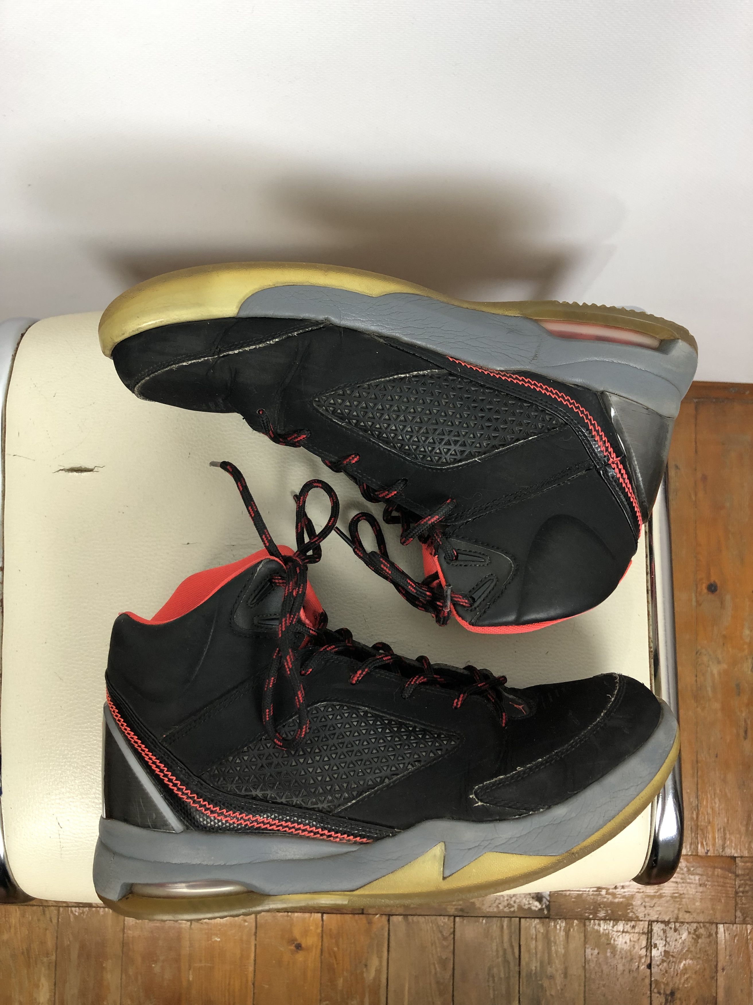 Jordan Brand Nike Jordan Flight Remix Black Infrared 679680-020 Shoes Size US 8.5 / EU 41-42 - 5 Thumbnail