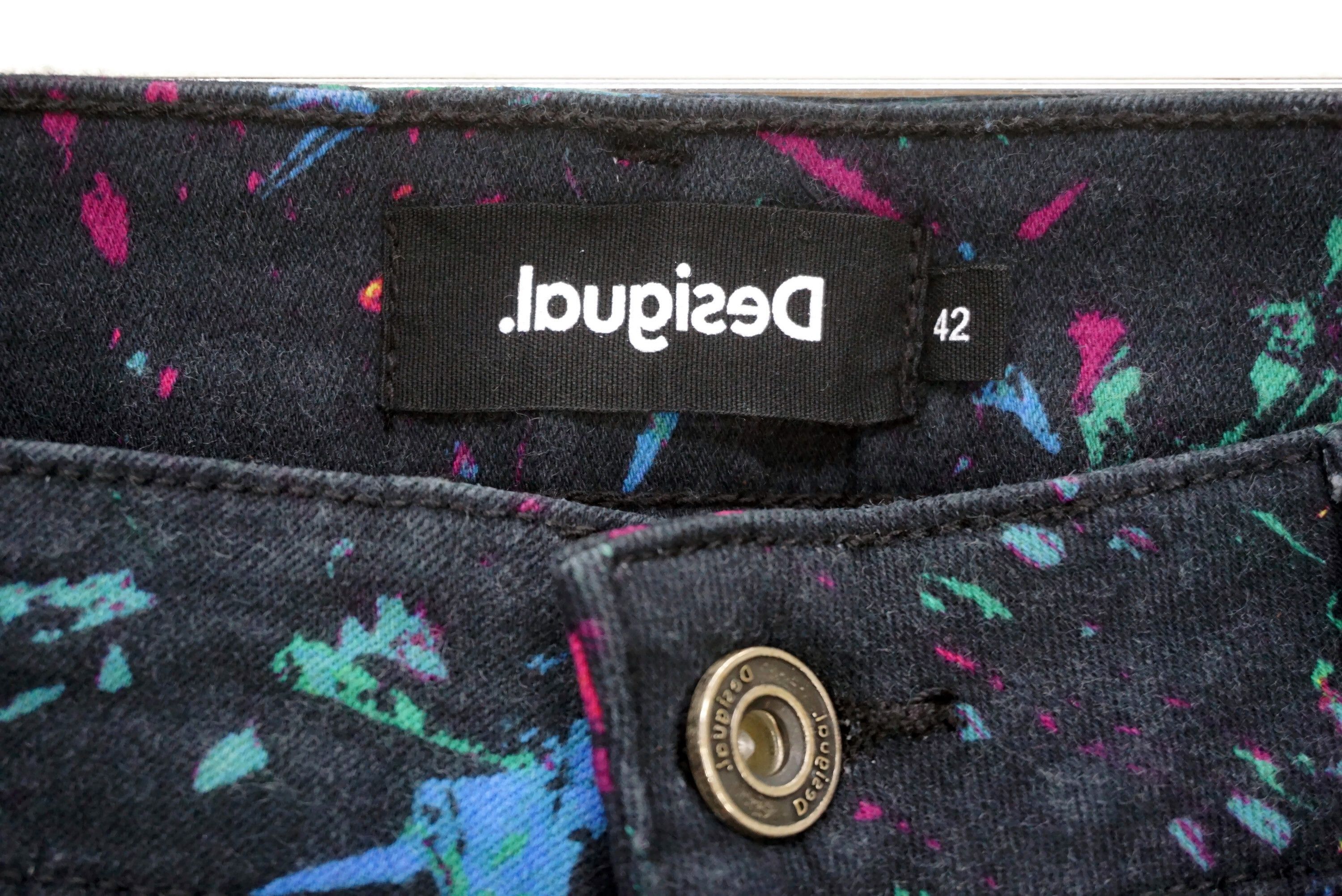 Desigual Paint Splashed Pants fit W32xL26.5 Desigual Cropped Jorts Size 32" / US 10 / IT 46 - 5 Thumbnail