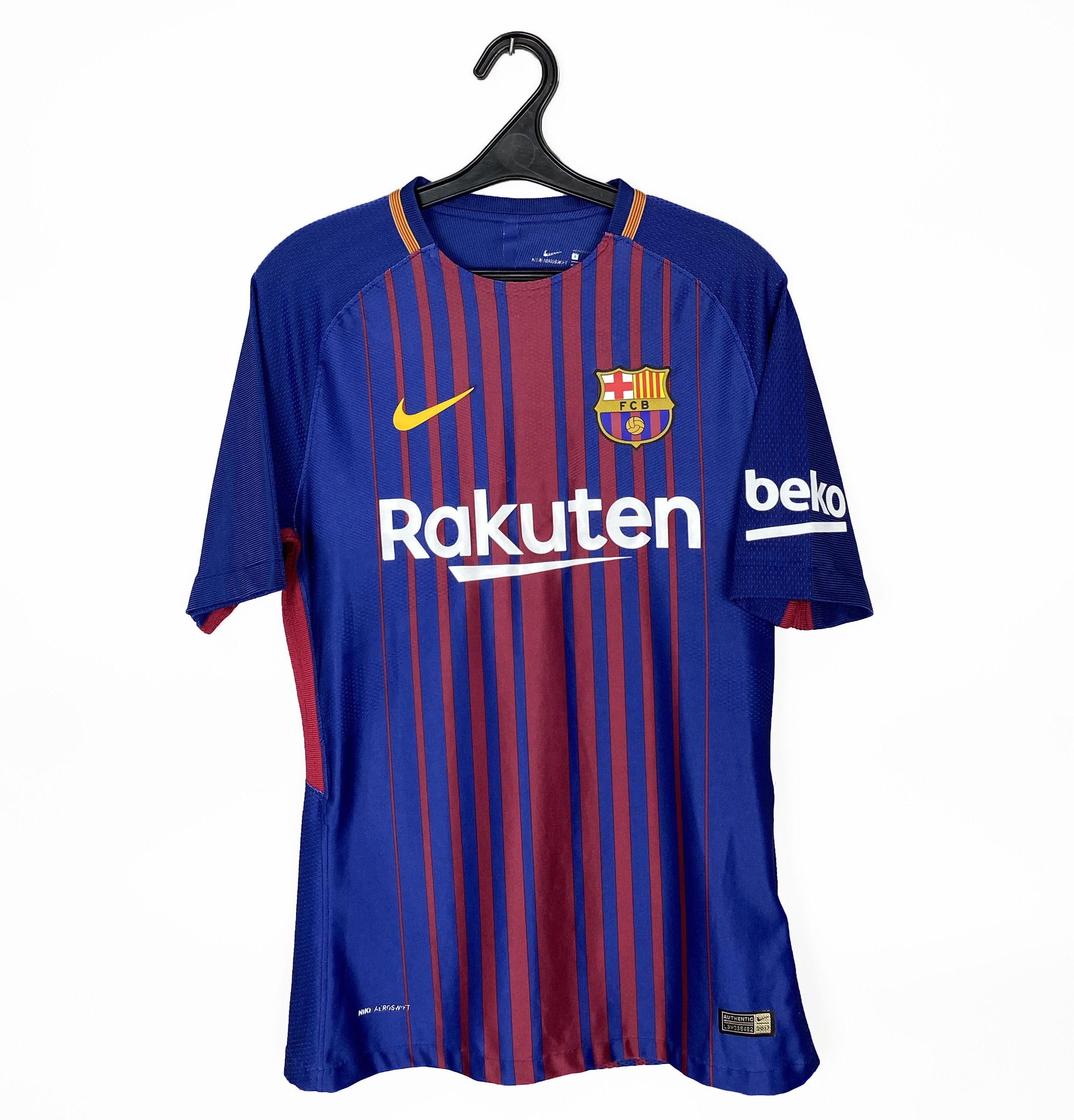 Other BARCELONA 2017/18 NIKE HOME FOOTBALL SOCCER JERSEY KIT Size US S / EU 44-46 / 1 - 1 Thumbnail