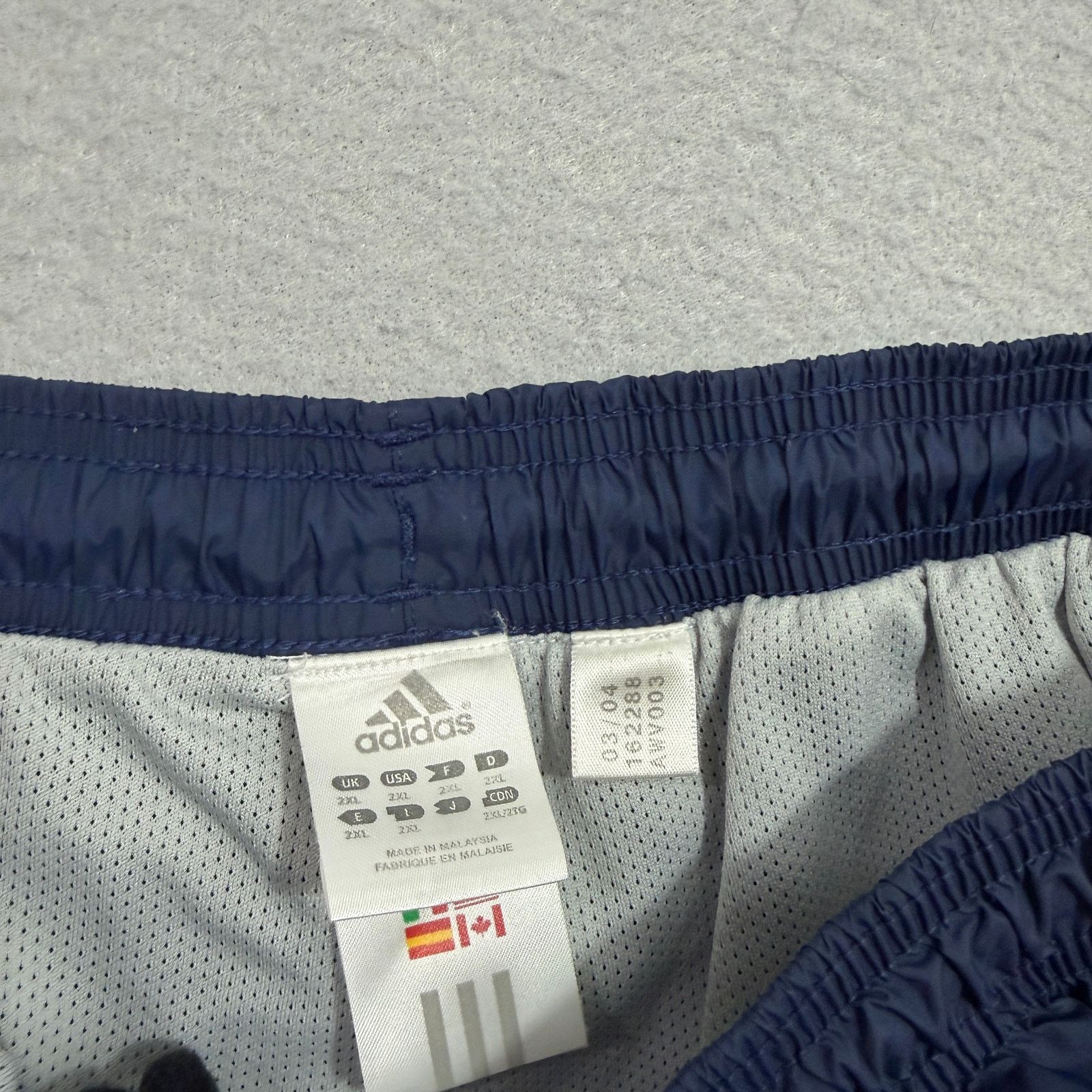 Adidas Vintage Adidas Windbreaker Track Pants Men's 2XL Blue White Size US 38 / EU 54 - 4 Thumbnail