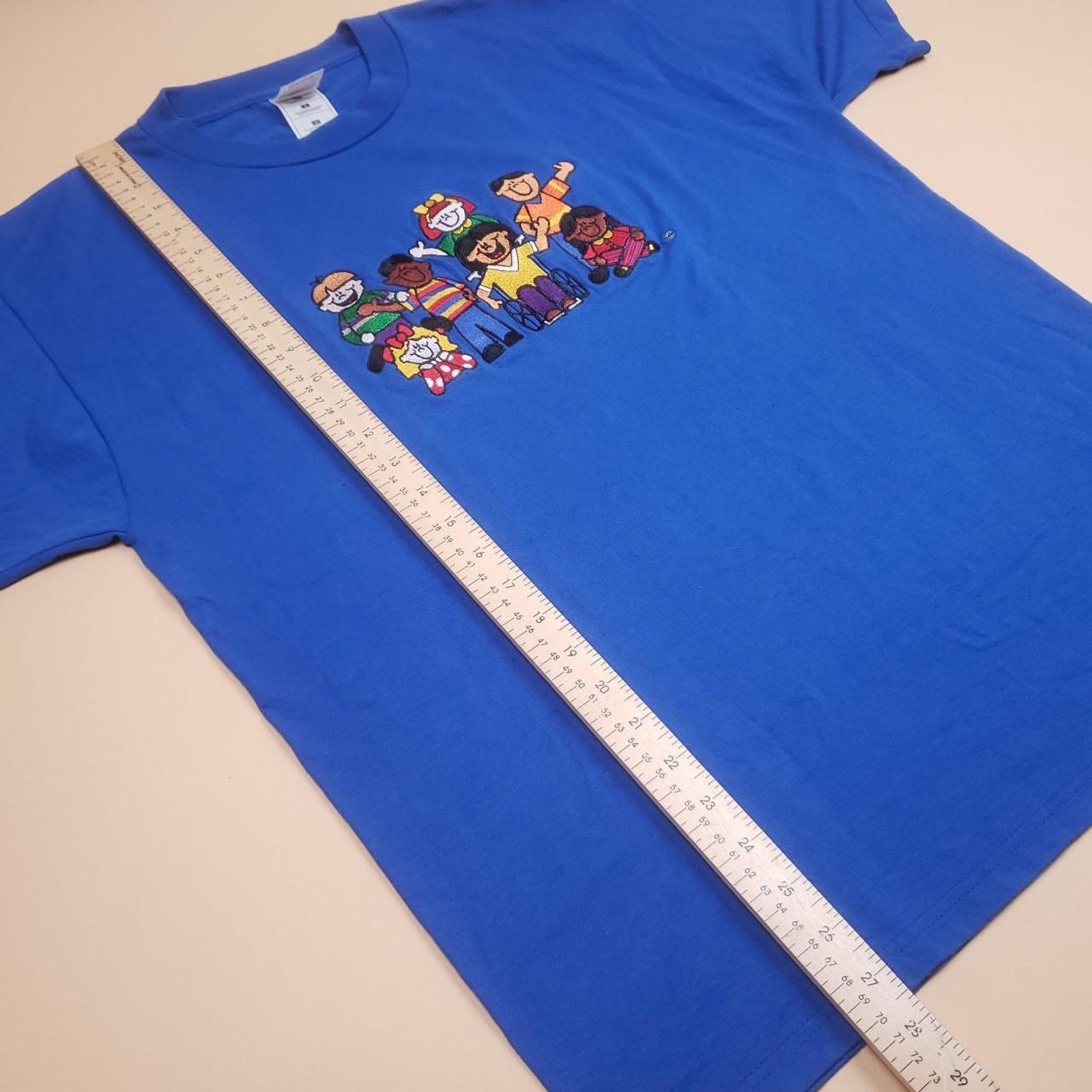 Vintage Vintage 90s Embroidered Diversity Friendship School T Shirt Size US L / EU 52-54 / 3 - 7 Thumbnail