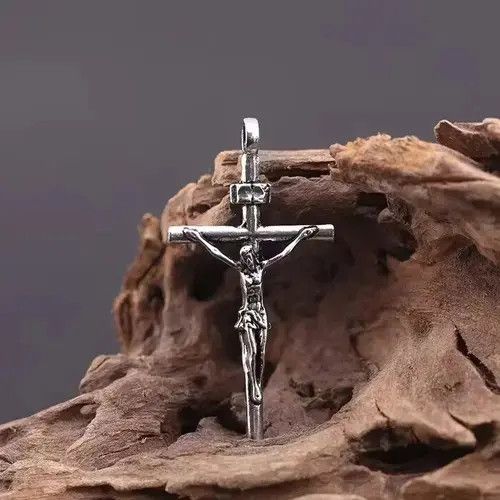 Jewelry Jesus Cross Necklace Size ONE SIZE - 4 Thumbnail