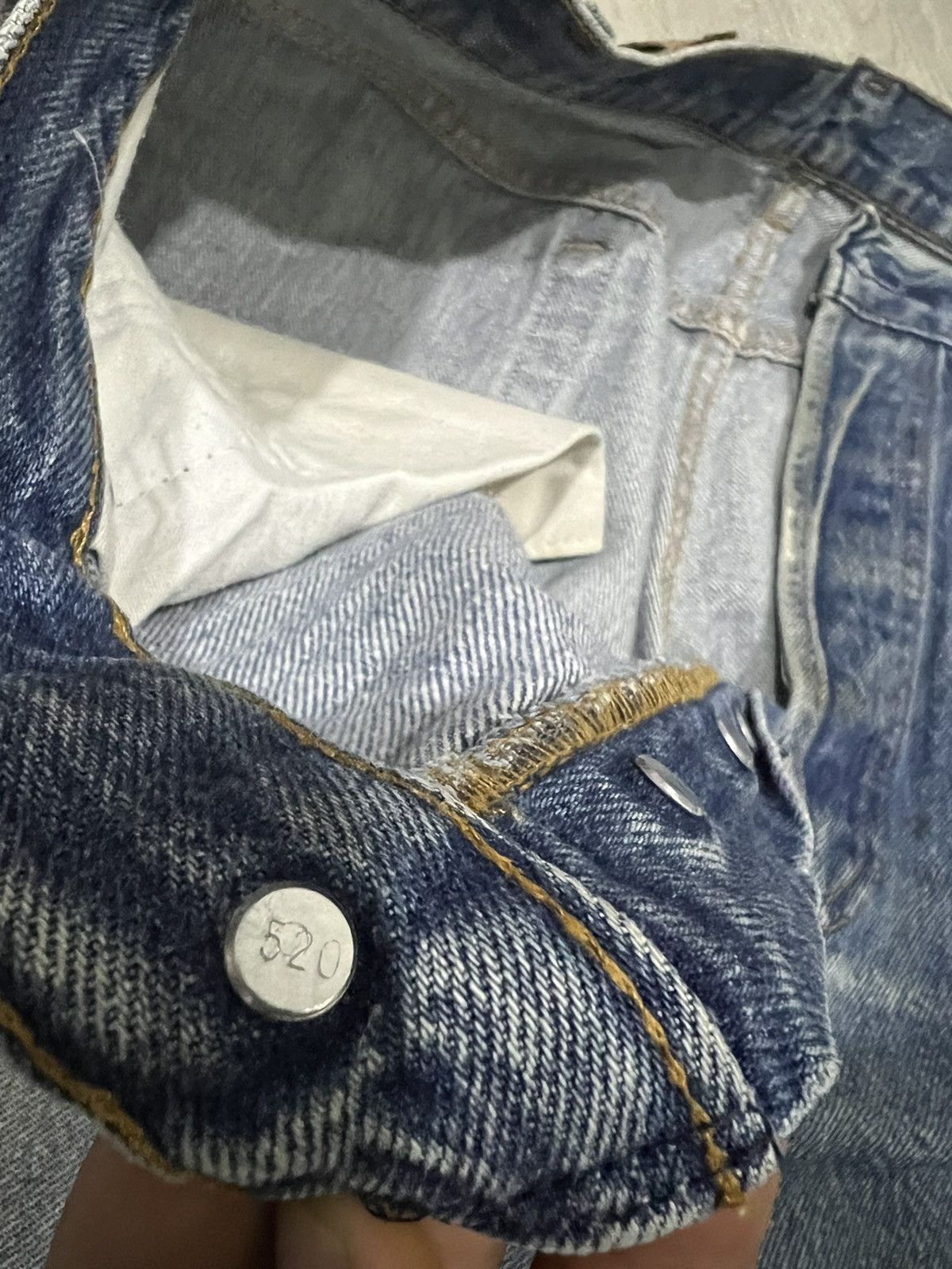Levi's × Vintage Jeans 90’s Levi’s 501 Vintage Distressed Size US 33 - 4 Thumbnail