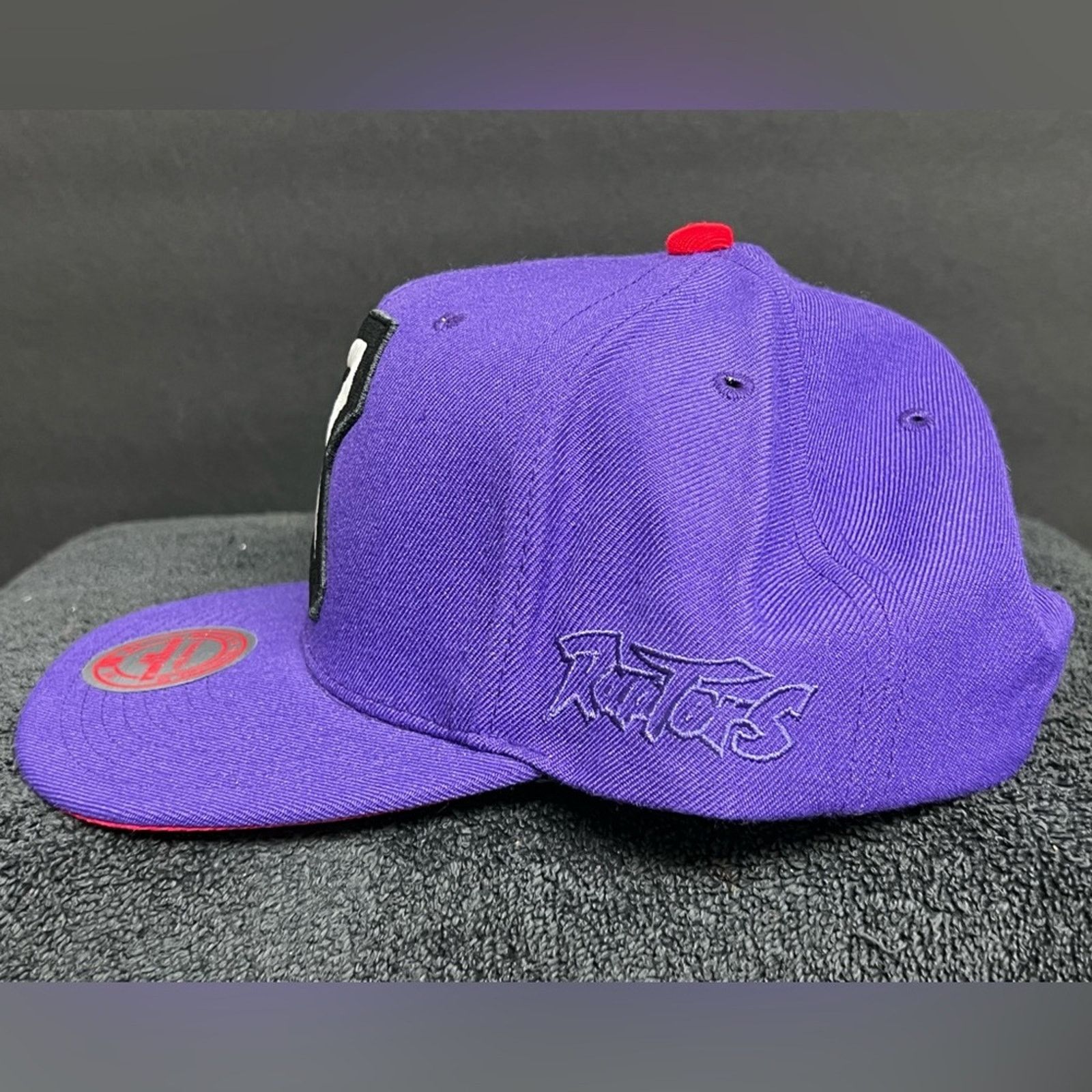 Mitchell & Ness NWT Mitchell & Ness Purple Toronto Raptors HWC Core Snapback Size ONE SIZE - 3 Thumbnail
