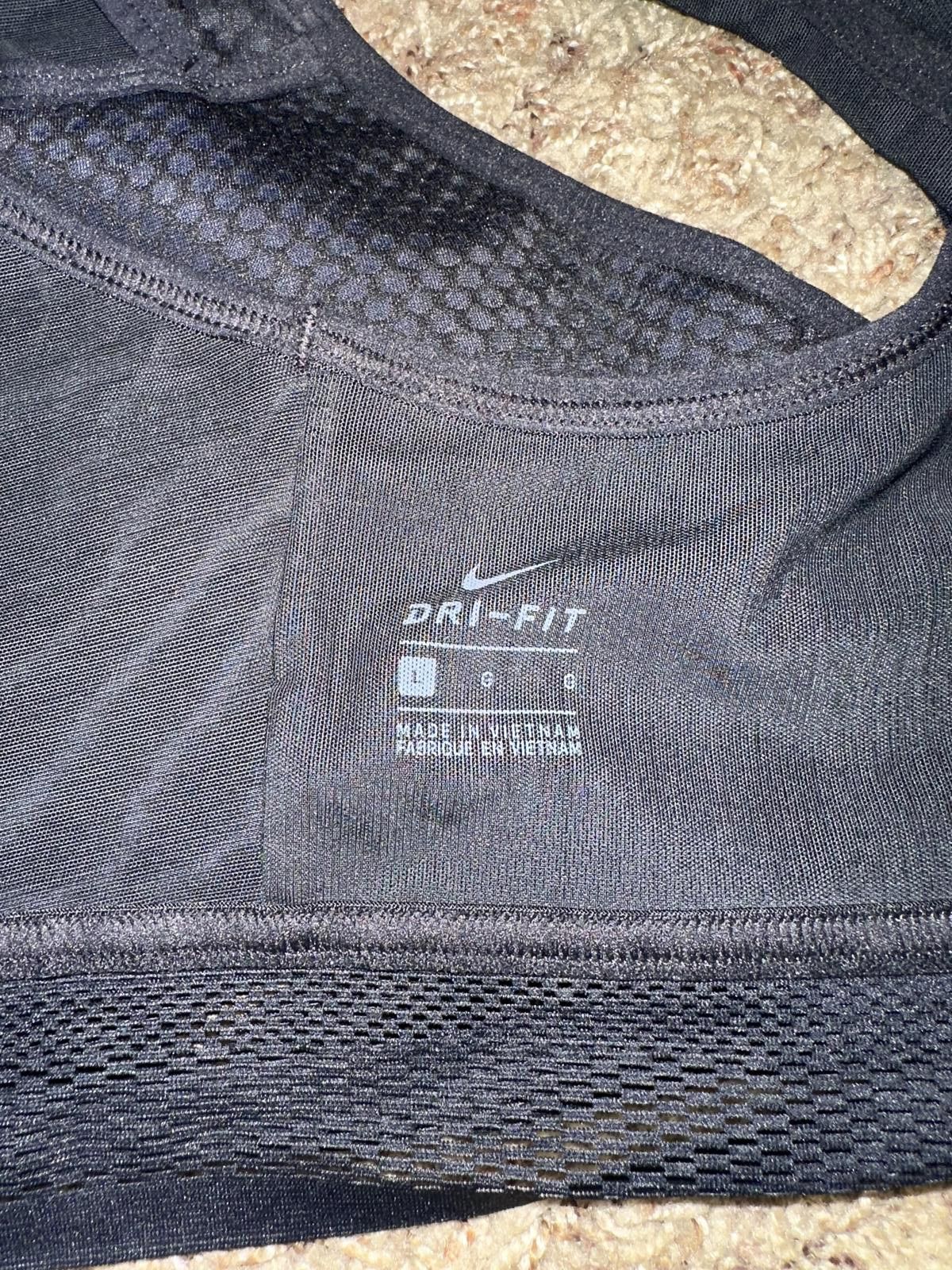Nike Nike Women's Dri-Fit Swoosh Ultrabreathe Sports Bra Size ONE SIZE - 6 Thumbnail
