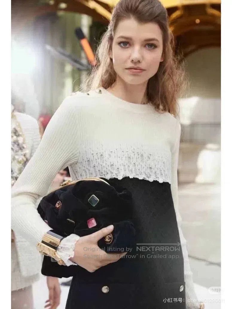 Chanel black and white lace knit dress. Size US S / EU 44-46 / 1 - 8 Thumbnail