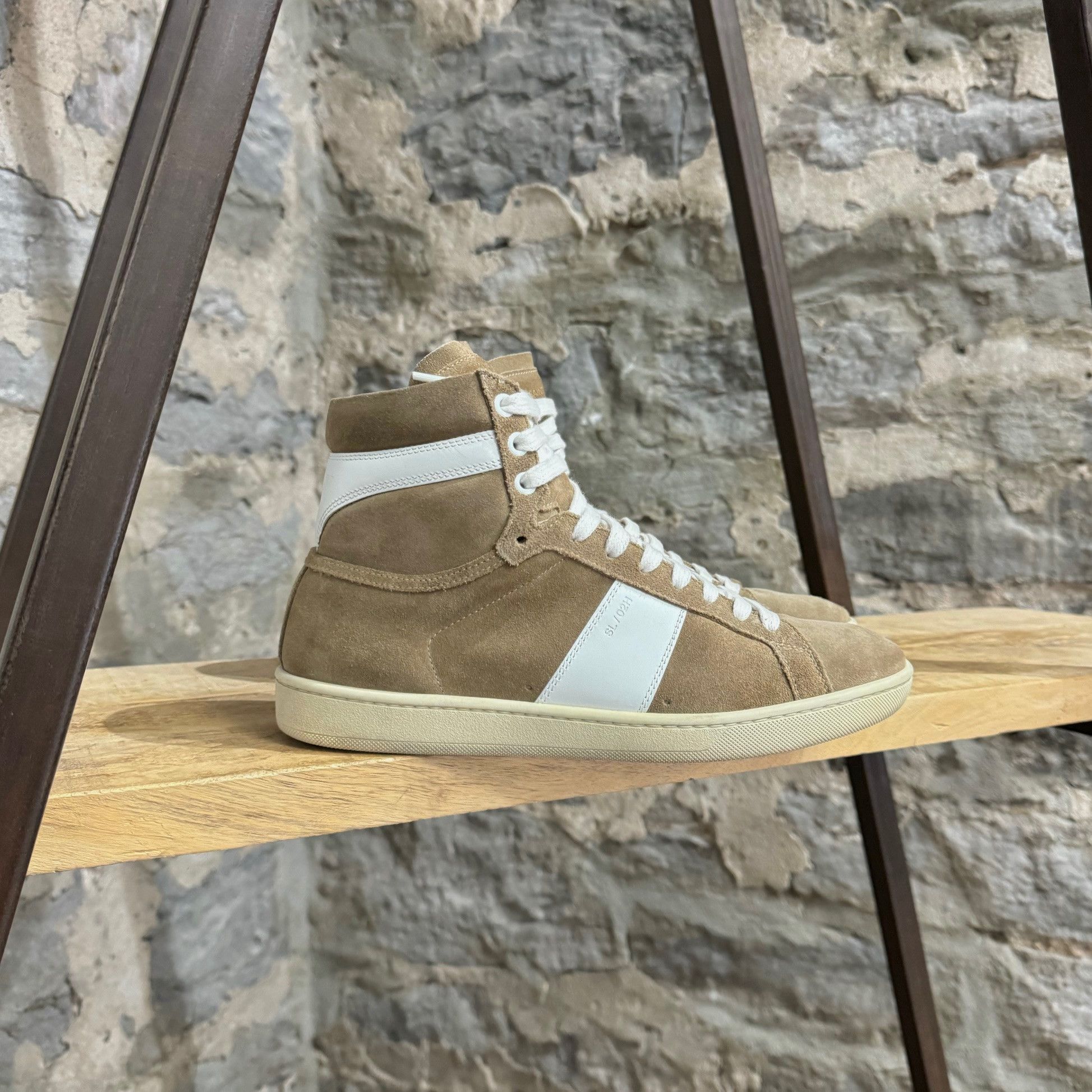 Saint Laurent Paris Saint Laurent Paris Tan Suede High-Top Sneakers Size US 7 / EU 40 - 1 Thumbnail