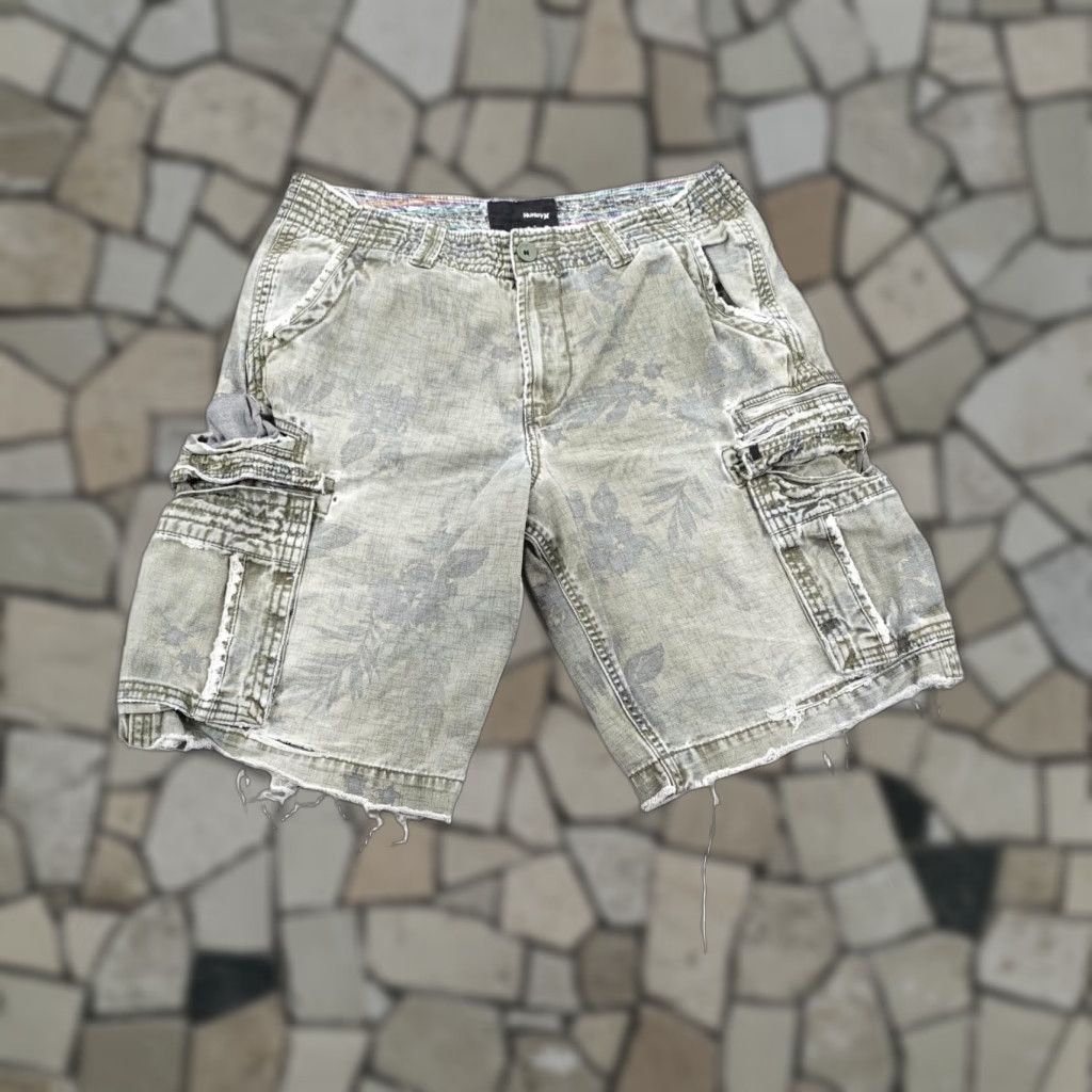 Hurley Shorts Mens 34 Distressed Cargo Floral Green Cotton Casual