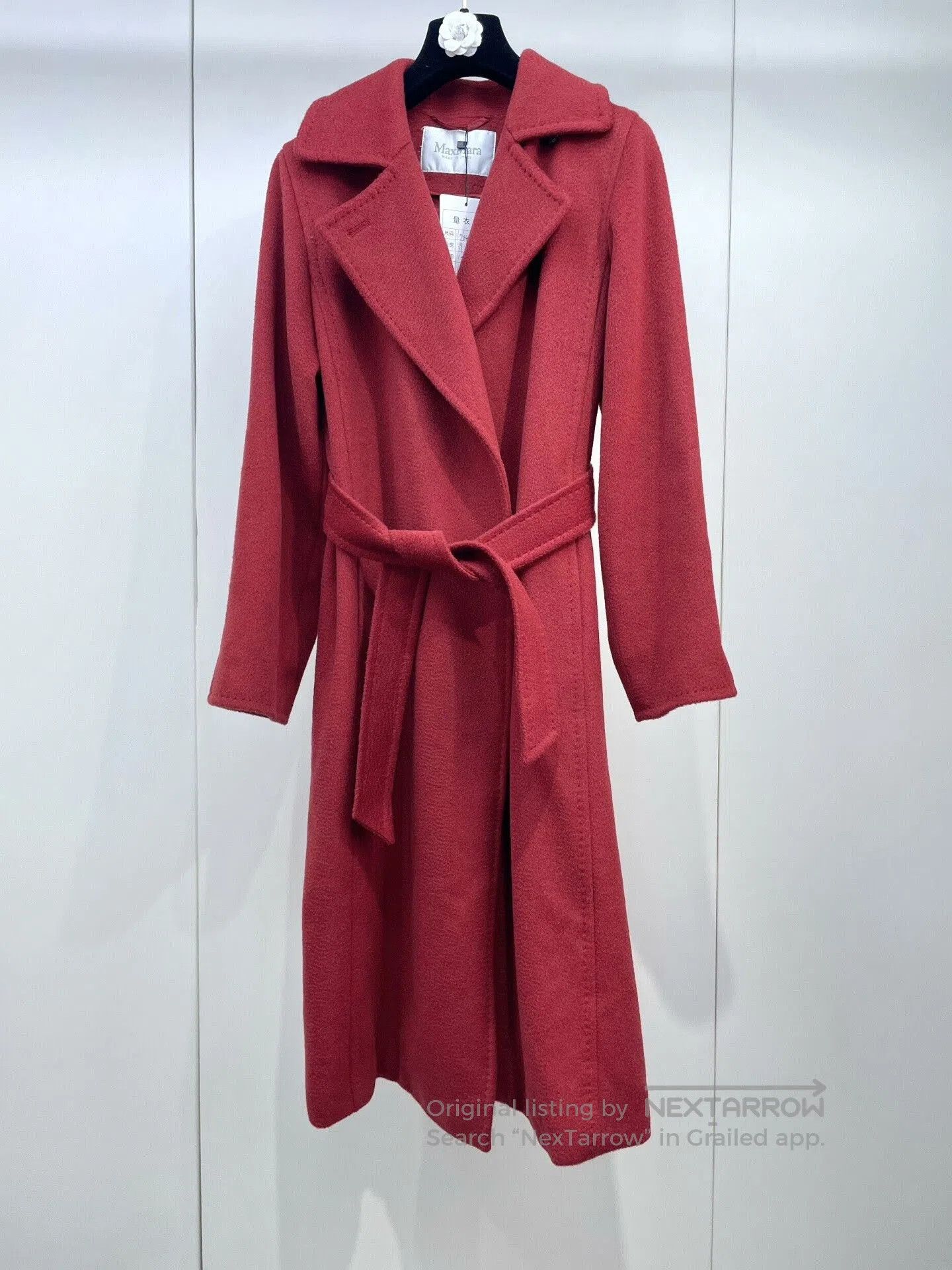Other elegan red belted coat from maxmara. Size US M / EU 48-50 / 2 - 1 Thumbnail