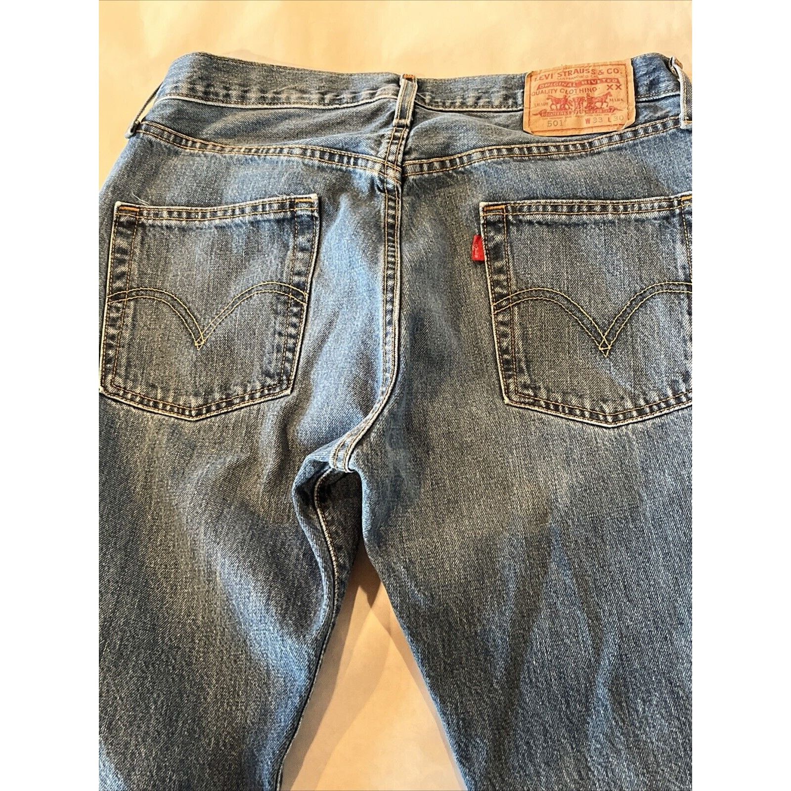 Levi's Levi’s 501 VTG Mens 33x30 Blue Denim Jeans Cotton Button Fly Size US 33 - 12 Thumbnail