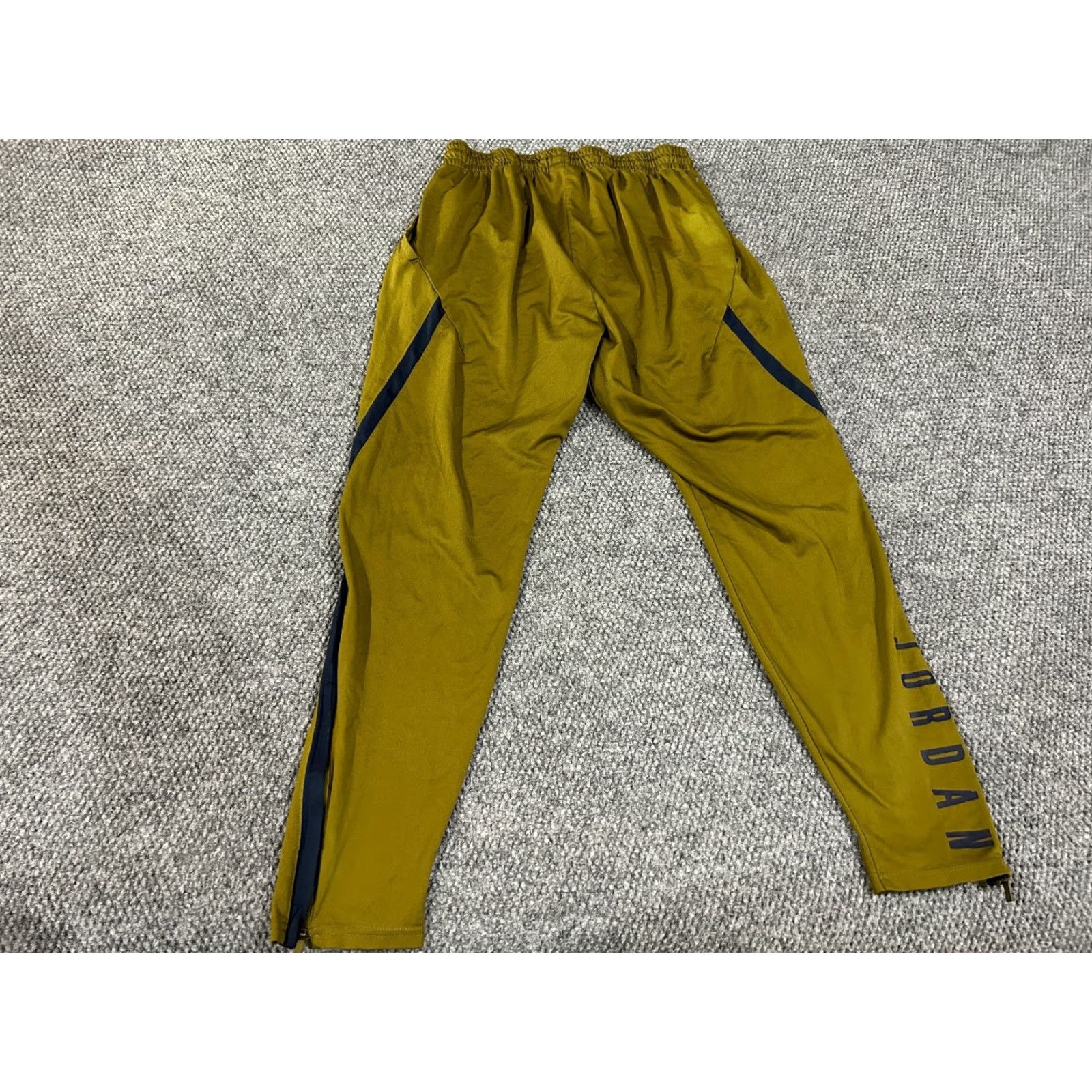 Jordan Brand Jordan Track Pants Mens XL Olive Green Joggers Athletic Zip Ankle Jumpman Logo Size US 36 / EU 52 - 7 Thumbnail