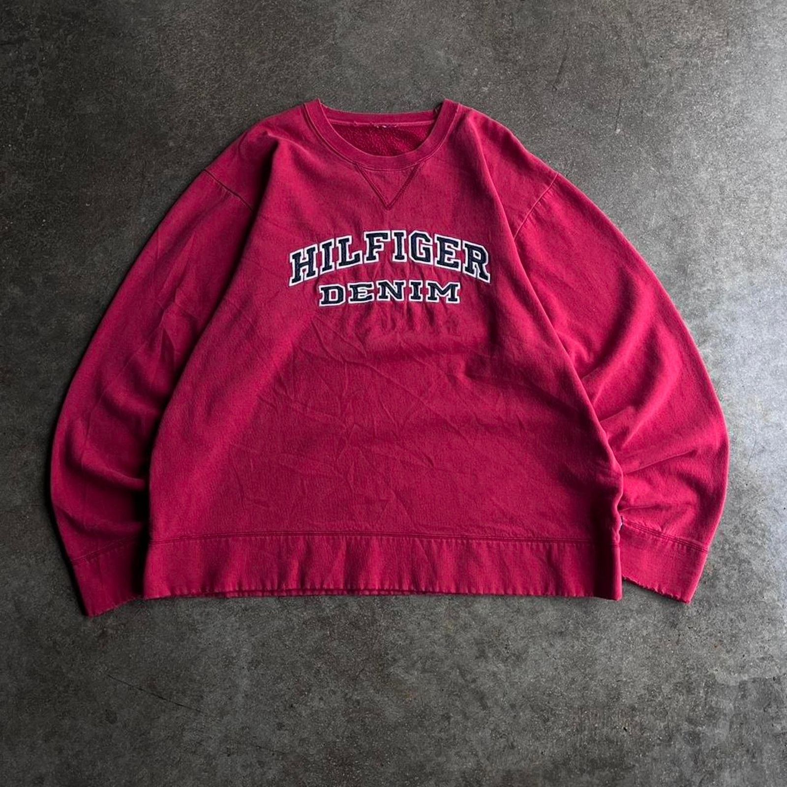 Tommy Hilfiger 90s tommy hilfiger red crewneck Size US XL / EU 56 / 4 - 1 Thumbnail