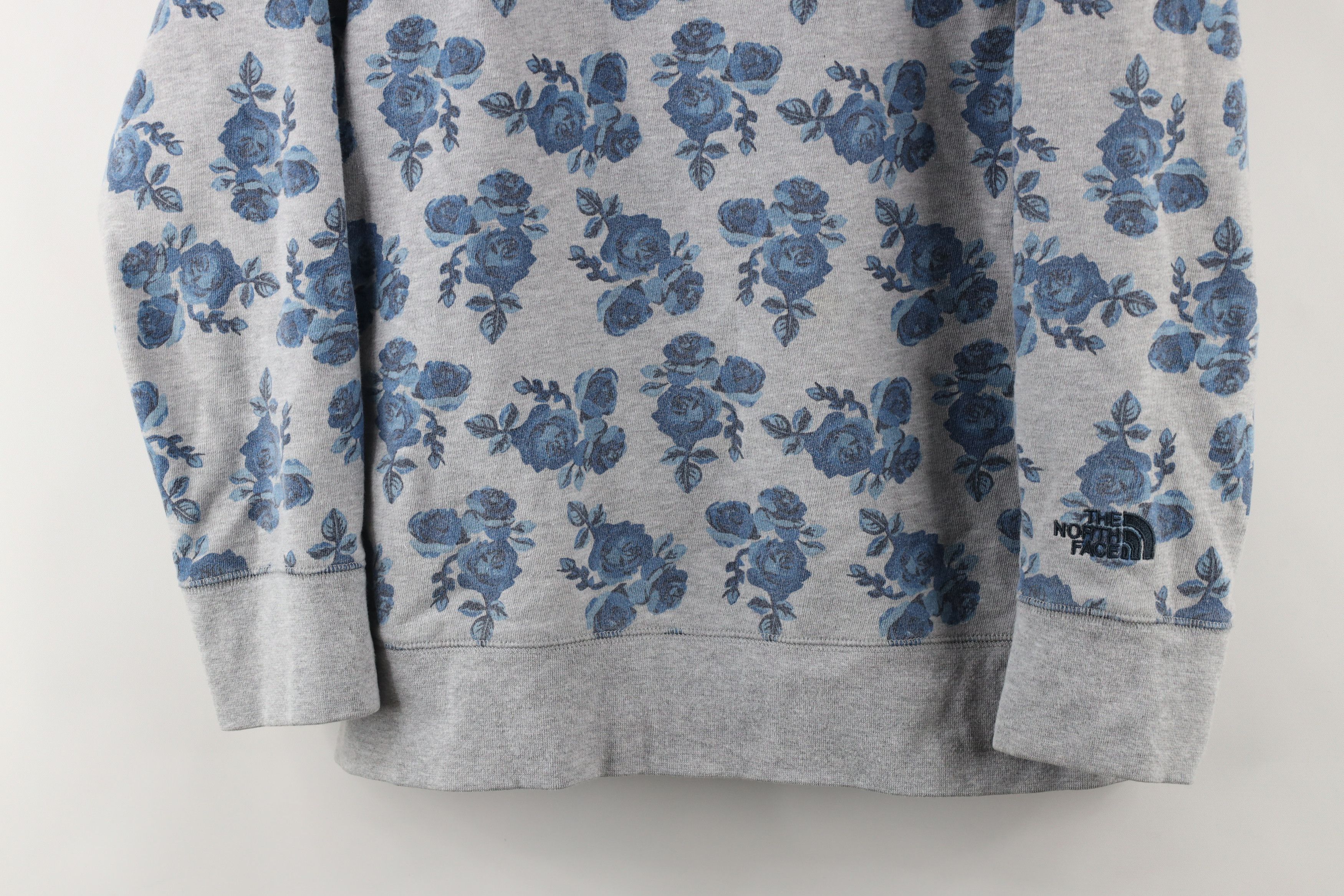 The North Face × Vintage The North Face Out All Over Print Flower Crewneck Sweatshirt Size M / US 6-8 / IT 42-44 - 3 Thumbnail