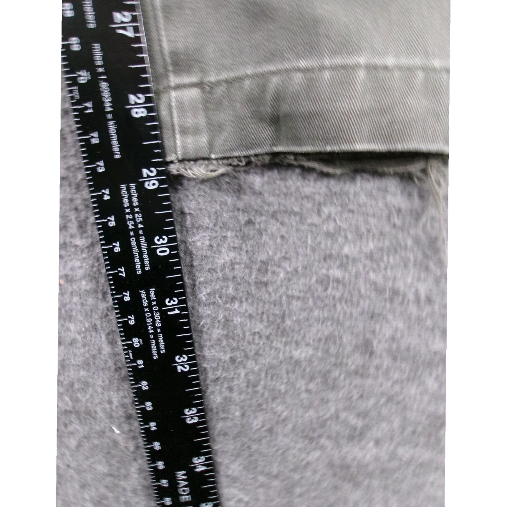 Croft & Barrow VINTAGE Croft Barrow Pants Mens 36X29 Gray Pleated Distressed Classic Workwear Pants Size US 36 / EU 52 - 7 Thumbnail