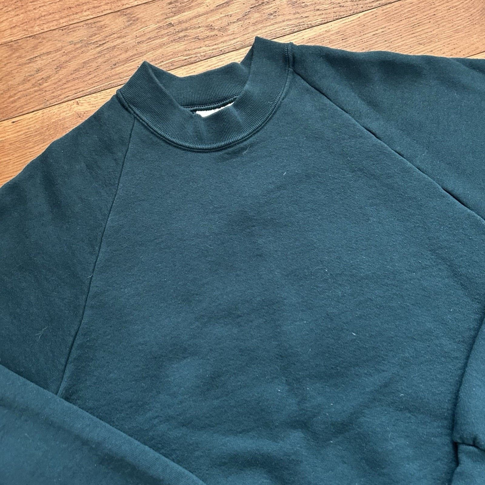 Fruit Of The Loom × Vintage Vintage 90s Green Raglan Fleece Pullover Sweatshirt Small Size US S / EU 44-46 / 1 - 2 Thumbnail