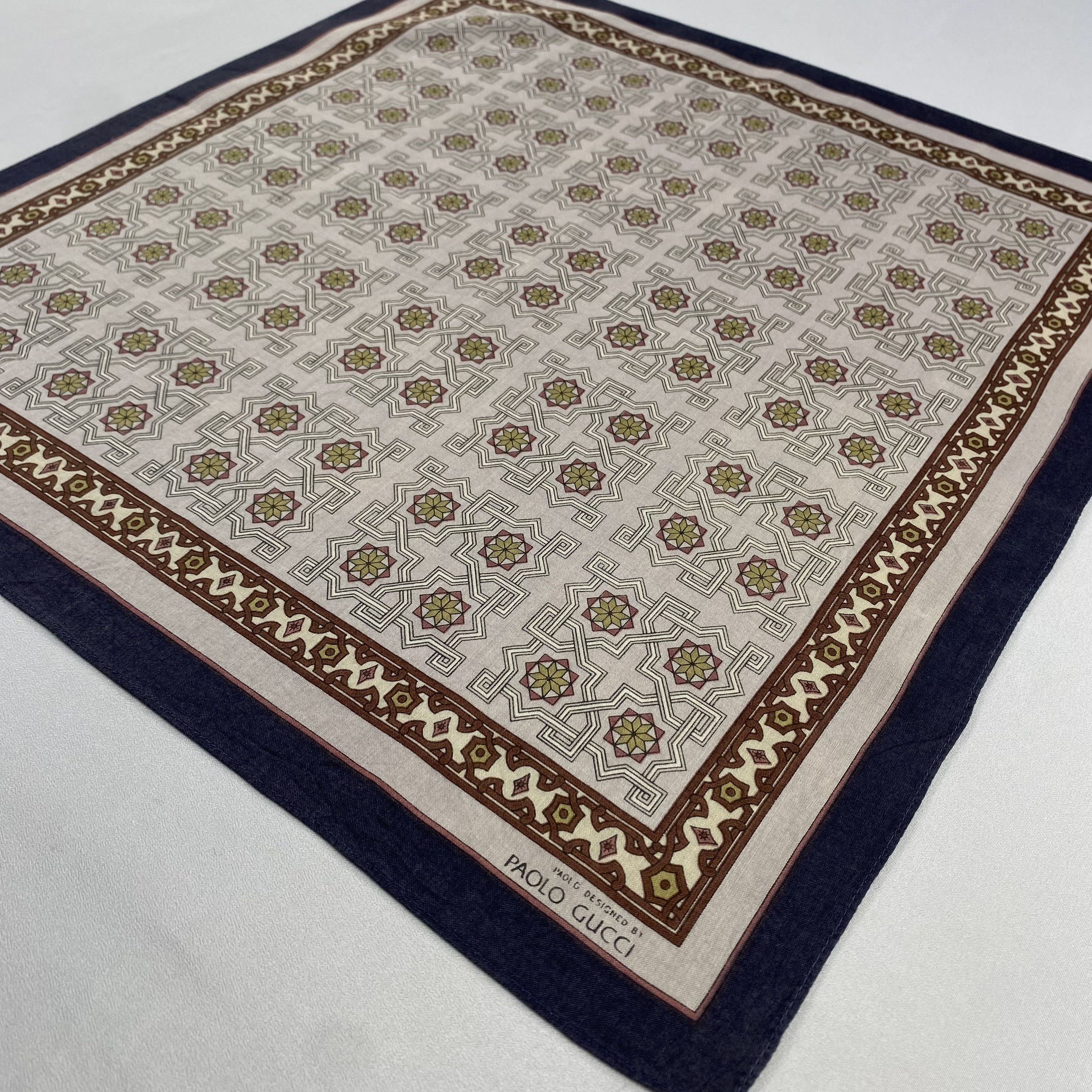 Paolo Gucci × Vintage Paolo Gucci Handkerchief / Neckerchief / Bandana-P1788 Size ONE SIZE - 2 Thumbnail
