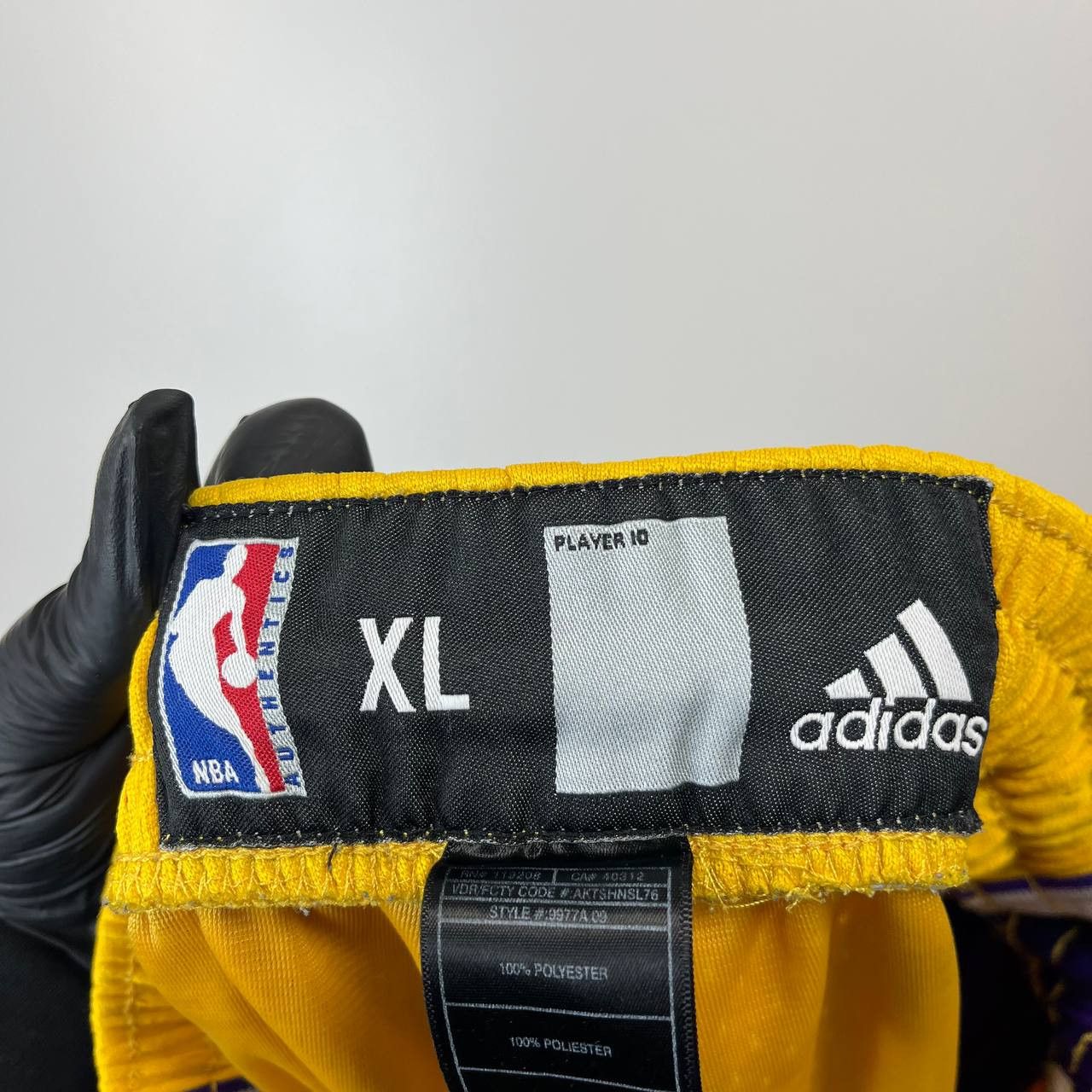 Adidas Los Angeles Lakers Nba Basketball Shorts Adidas Size XL Size US XL / EU 56 / 4 - 3 Thumbnail
