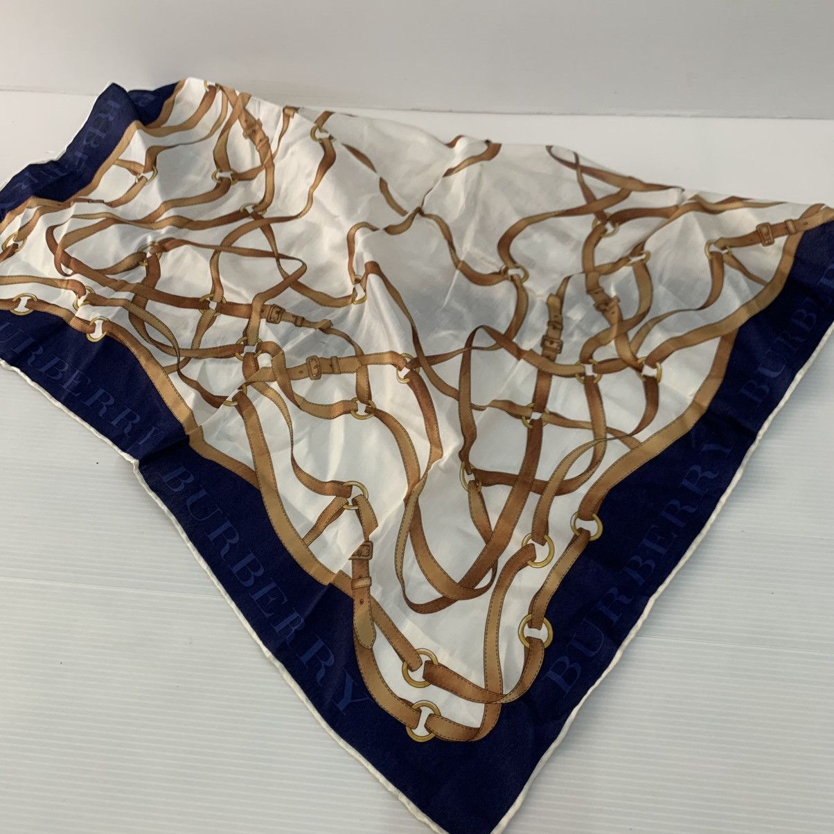 Burberry Burberry Scarves Size ONE SIZE - 7 Thumbnail
