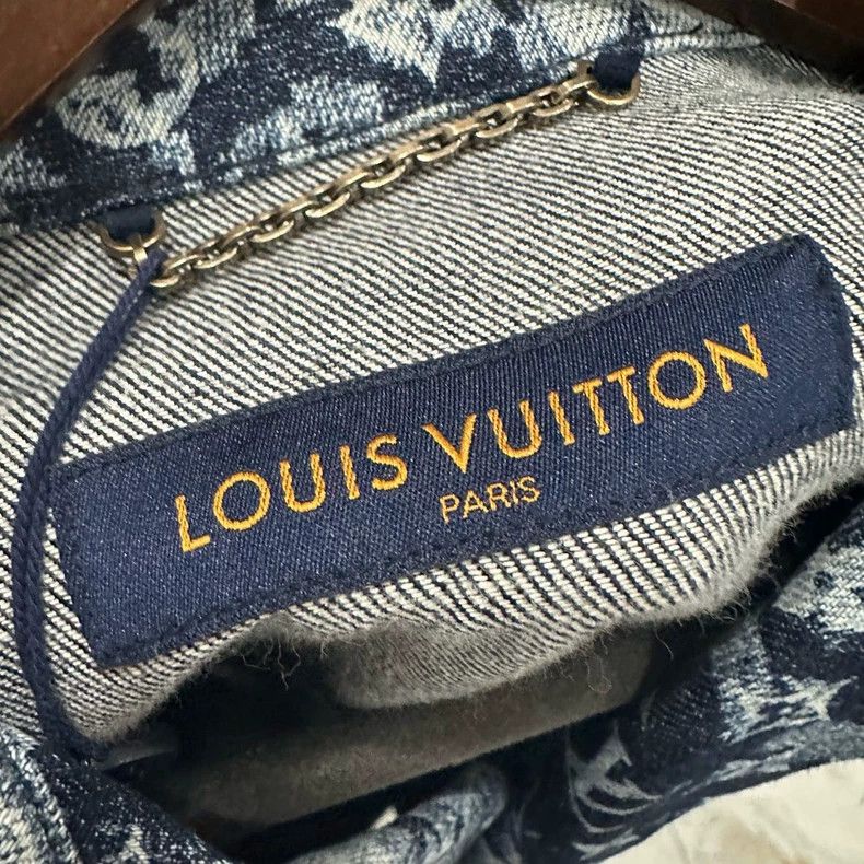 Louis Vuitton Louis Vuitton Tapestry denim short sleeve shirt Size US M / EU 48-50 / 2 - 5 Thumbnail