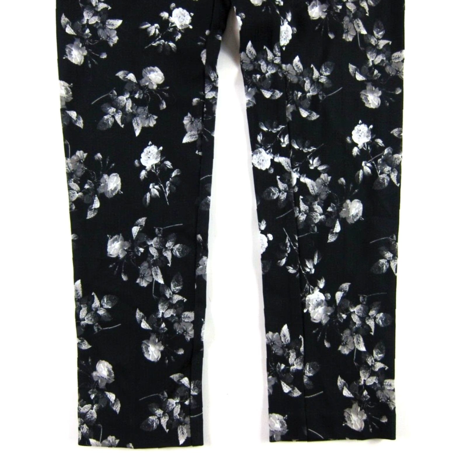 Alfani NWT Alfani Black White Lively Rose Floral Tummy Control Skinny Leg Pant Women 4 Size 27" / US 4 / IT 40 - 6 Thumbnail