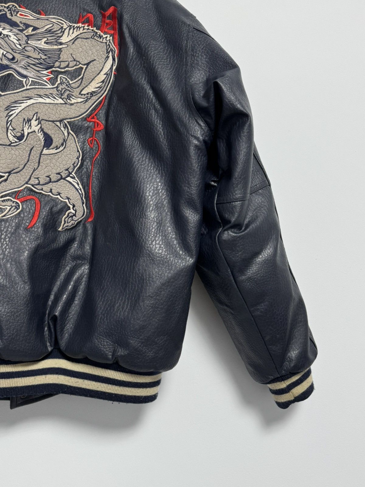 Other Vintage Dragon Embroidered Jacket Y2K Rare Streetwear Bomber Size US L / EU 52-54 / 3 - 23 Thumbnail