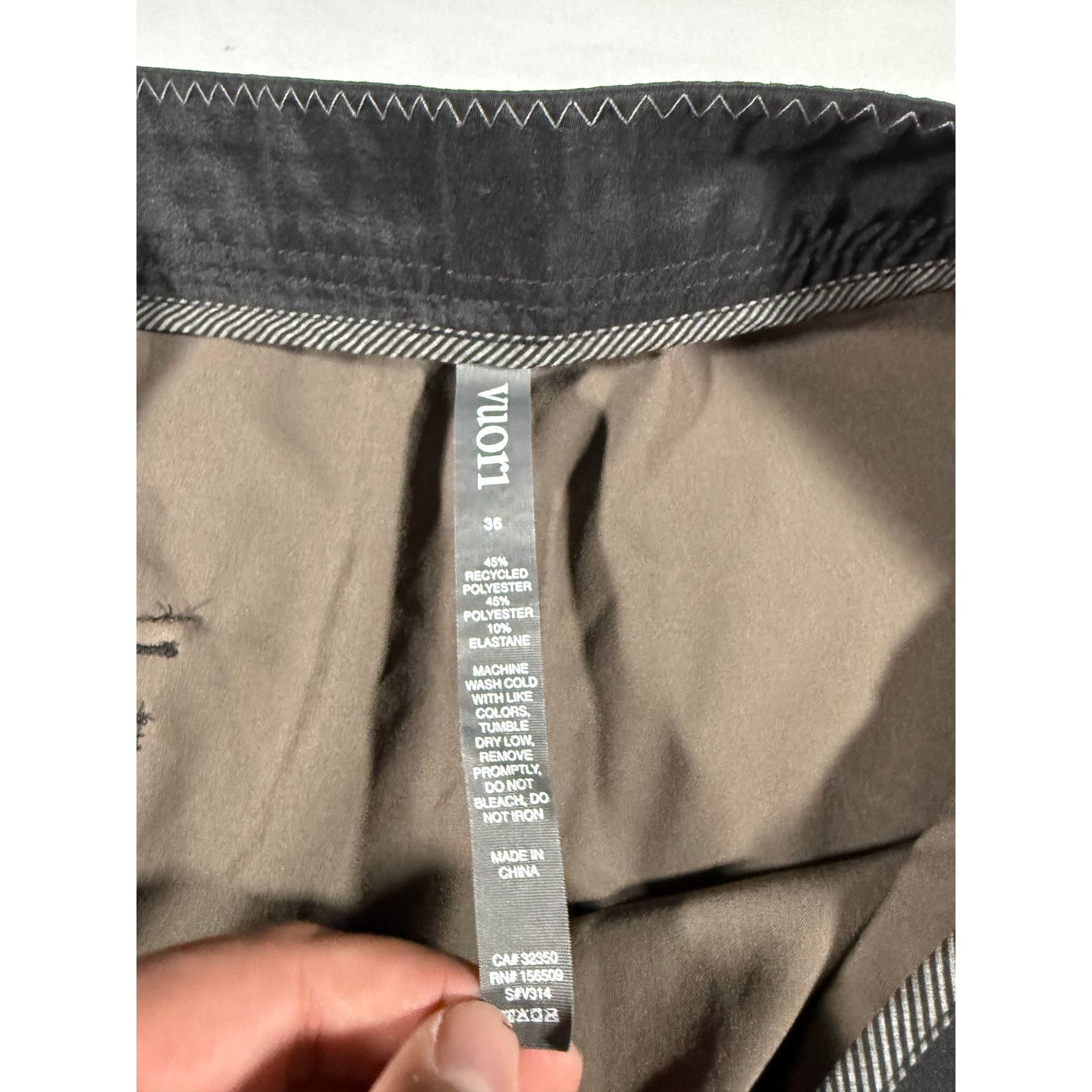 Vuori Vuori Mens Camo Floral Board Shorts Swim Trunks Drawstring Size US 36 / EU 52 - 4 Thumbnail
