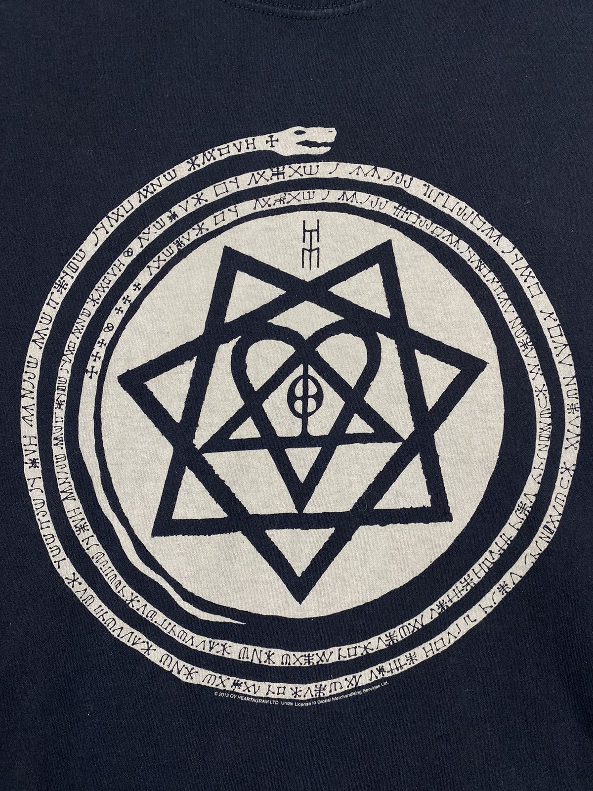 Band Tees × Vintage 2013 HIM Goth Metal Heartagram Tour Tee Y2K Size US L / EU 52-54 / 3 - 7 Thumbnail
