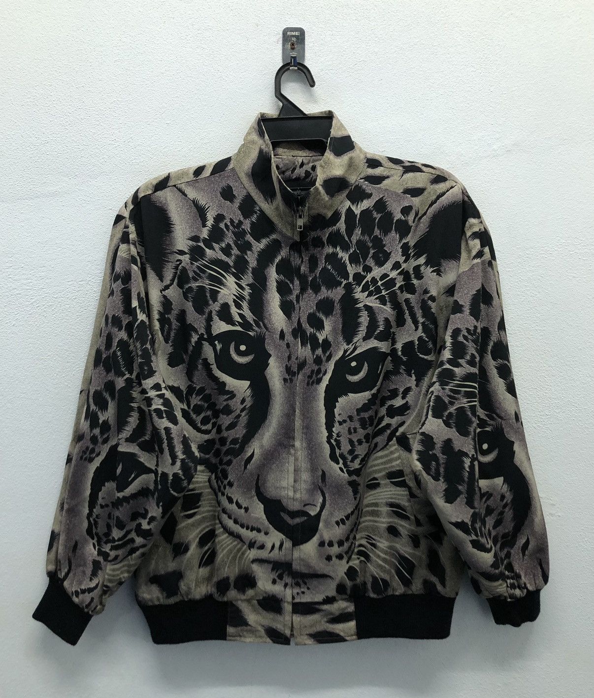 Japanese Brand Vintage Japanese Brand Leopard Jacket Size US XL / EU 56 / 4 - 1 Thumbnail