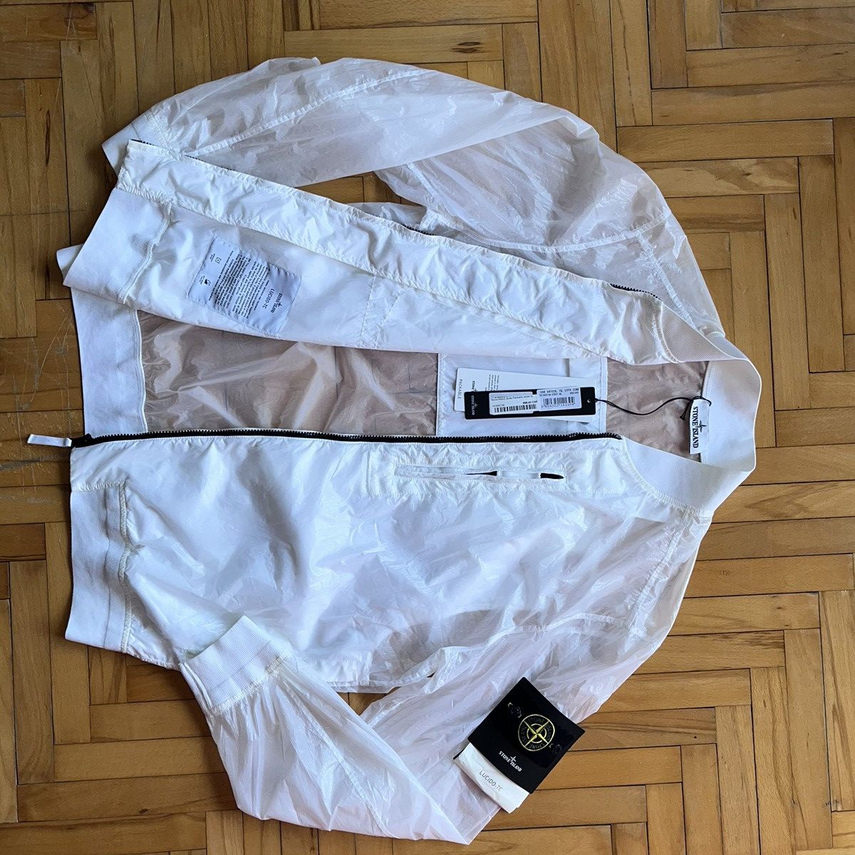 image of Stone Island Lucido-Tc Packable Jacket in White, Men's (Size XL)