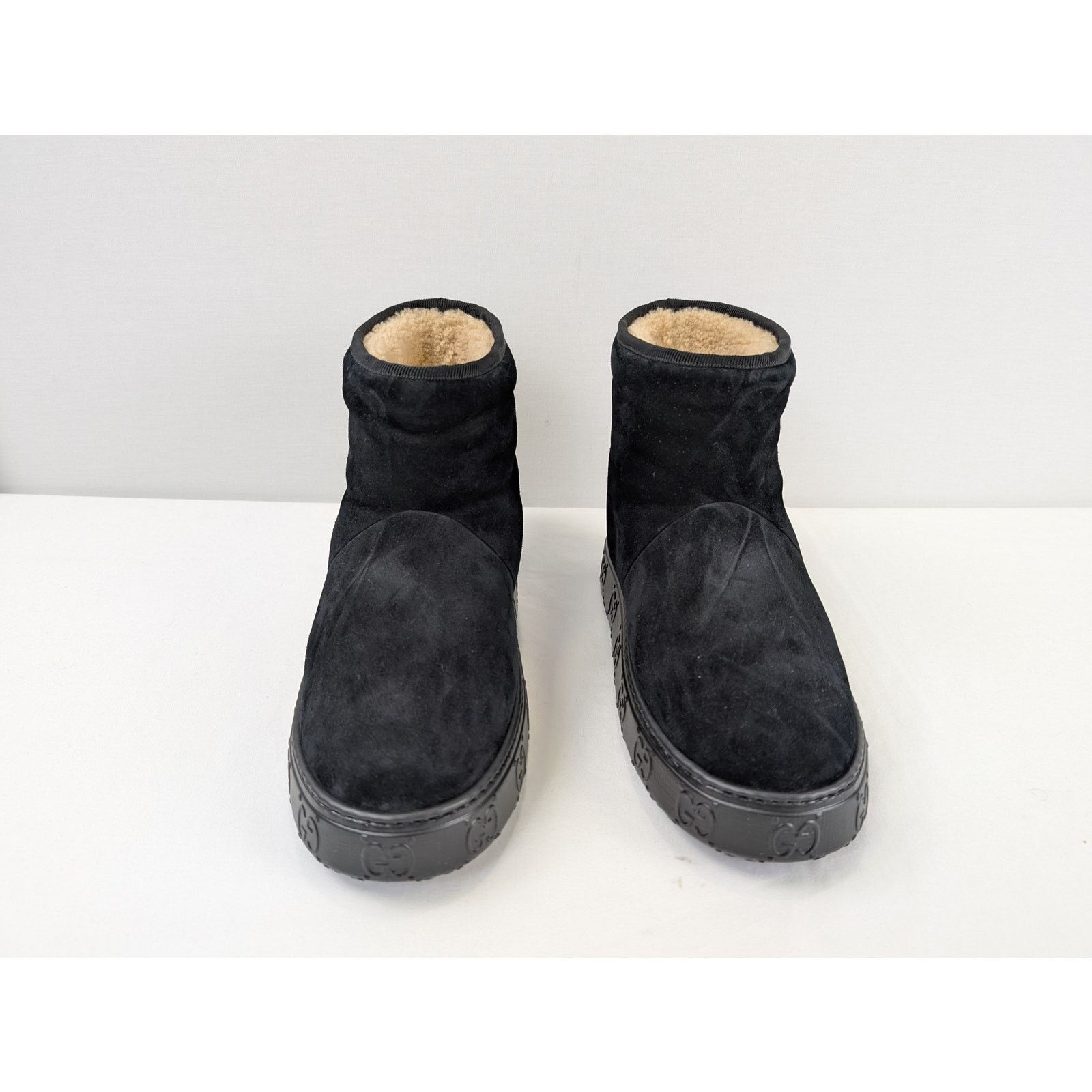Gucci o1rshd1 Ankle Suede Boots in black with wool lining Size US 10 / IT 40 - 6 Thumbnail
