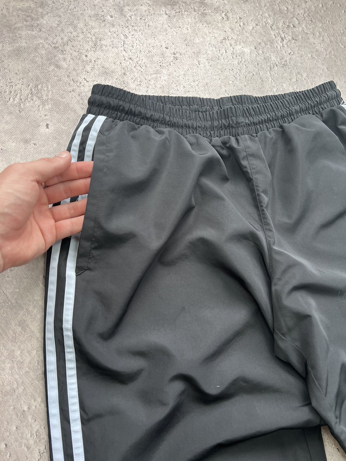 Adidas × Vintage Vintage Y2K Baggy Adidas Track drill Pants Size US 32 / EU 48 - 5 Thumbnail