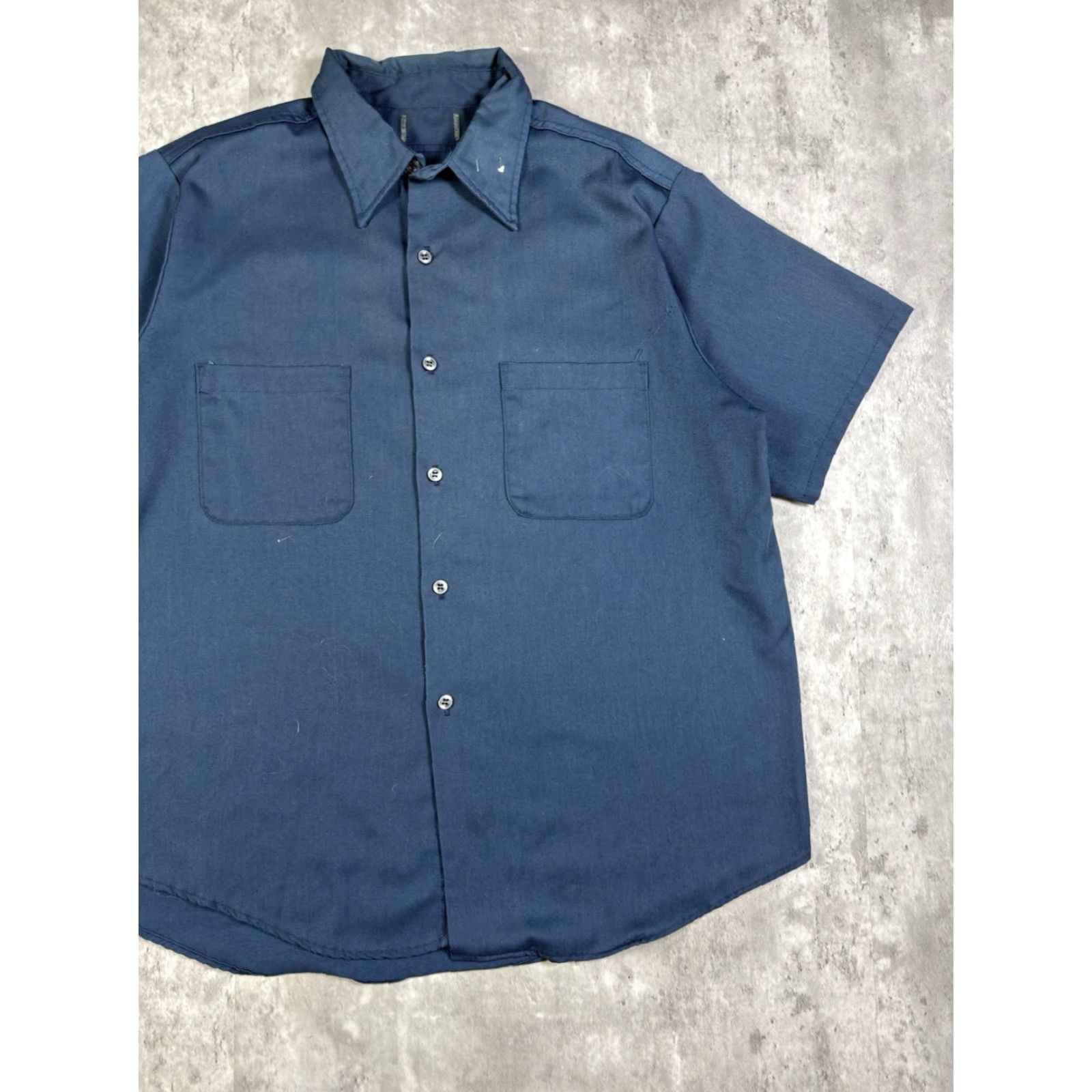 Vintage VINTAGE Blue Workwear Button-Down Shirt XL Men's Short Sleeve Cotton Button-Up Solid 80s 90s Retro Easy Care Breathable Size US XL / EU 56 / 4 - 4 Thumbnail