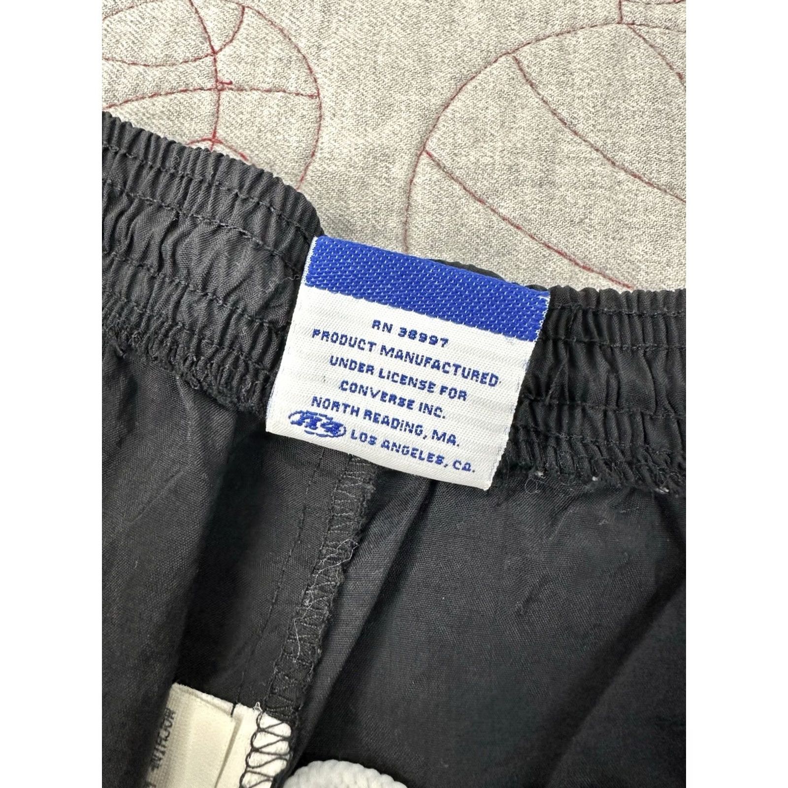 Converse VINTAGE Converse Pants Adult Large Black Track Windbreaker Mens 90s Size US 33 - 5 Thumbnail