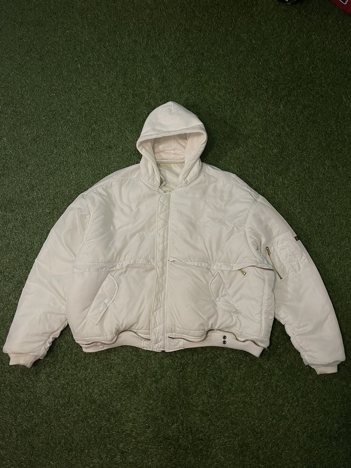 Alpha Industries × Designer × Vetements 2017 Alpha Industries Vetements White Oversized Bomber Size US XL / EU 56 / 4 - 8 Thumbnail