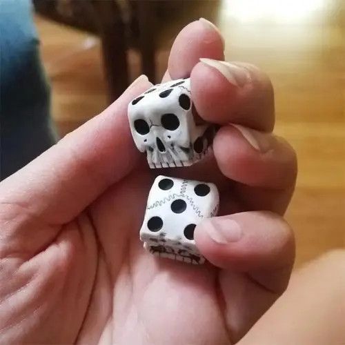Other Handmade White Skull Dice (2 pcs) Size ONE SIZE - 2 Thumbnail