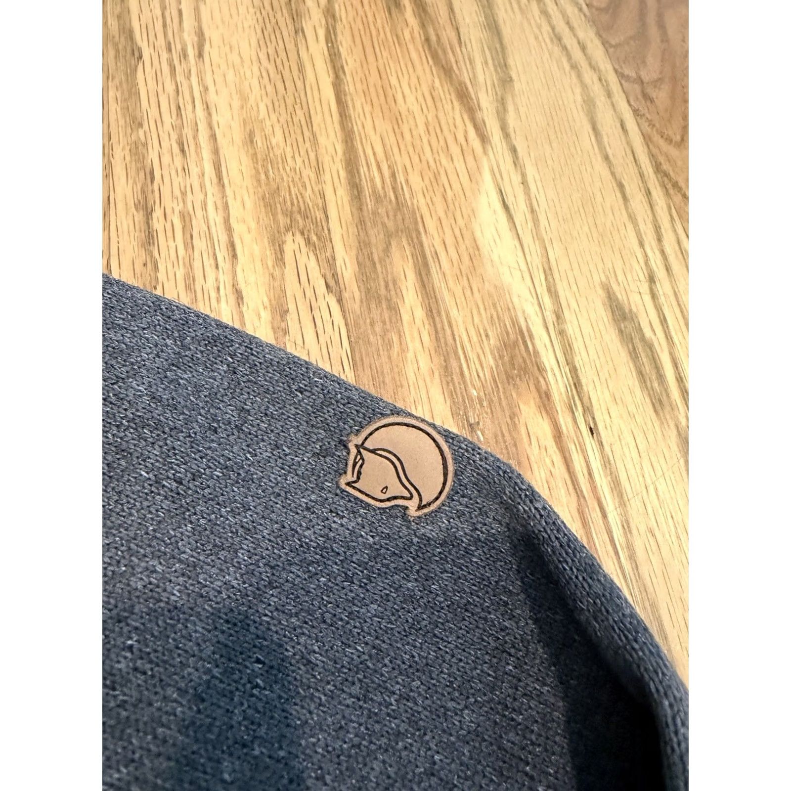 Vintage Fjällräven Ovik Jacket Men’s Medium Grey Full Zip Fleece Pocket Regular Size M Outdoors Outdoor Hiking Casual Travel Pattern Solid Size US M / EU 48-50 / 2 - 5 Thumbnail