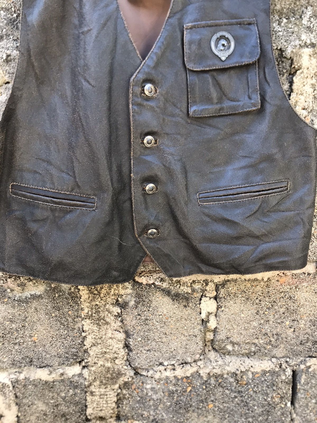 Leather × Universal Studios Vintage Metro Goldwyn Mayer Button Leather Vest Size US L / EU 52-54 / 3 - 4 Thumbnail
