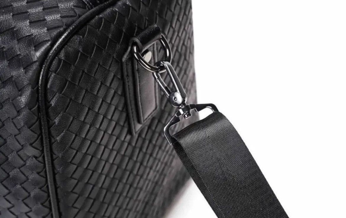 Japanese Brand × Vintage Outdoor retro woven travel duffle bag pu leather Size ONE SIZE - 11 Thumbnail
