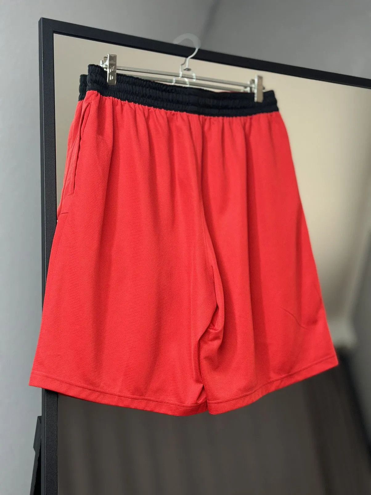 Nike Nike shorts Big Swoosh Streetwear Y2K Vintage JNCO Cargo Size US 36 / EU 52 - 8 Thumbnail