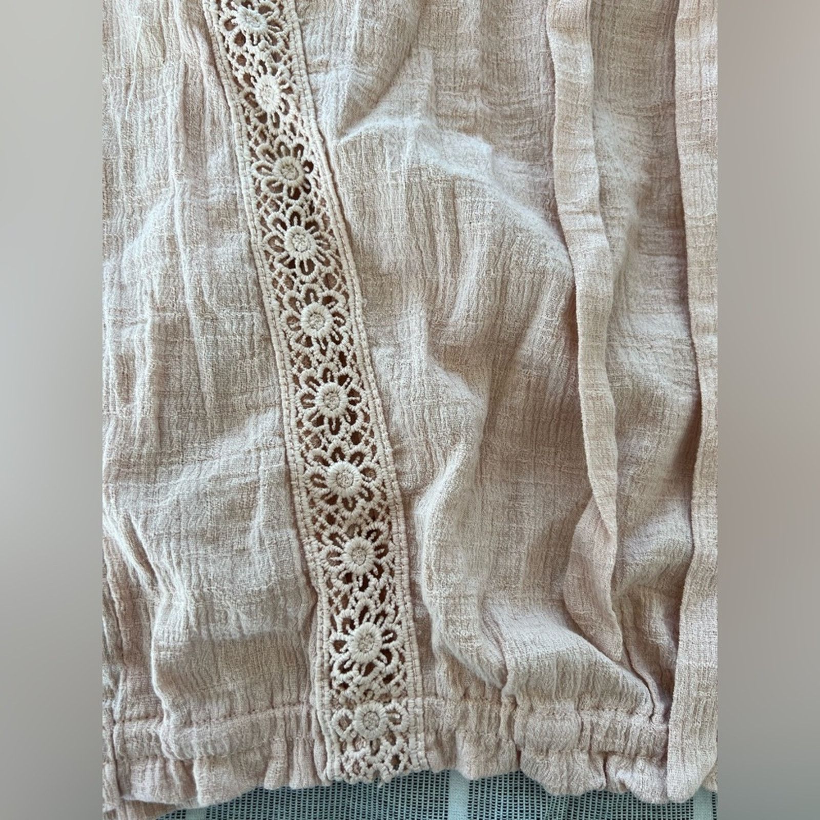 Other NWT All in Favor Lace Top with Elastic Waist Size M Size M / US 6-8 / IT 42-44 - 3 Thumbnail