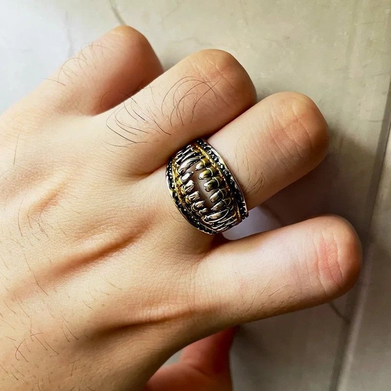 Japanese Brand × Jewelry × Vintage Retro Devil Teeth Ring Size ONE SIZE - 3 Thumbnail