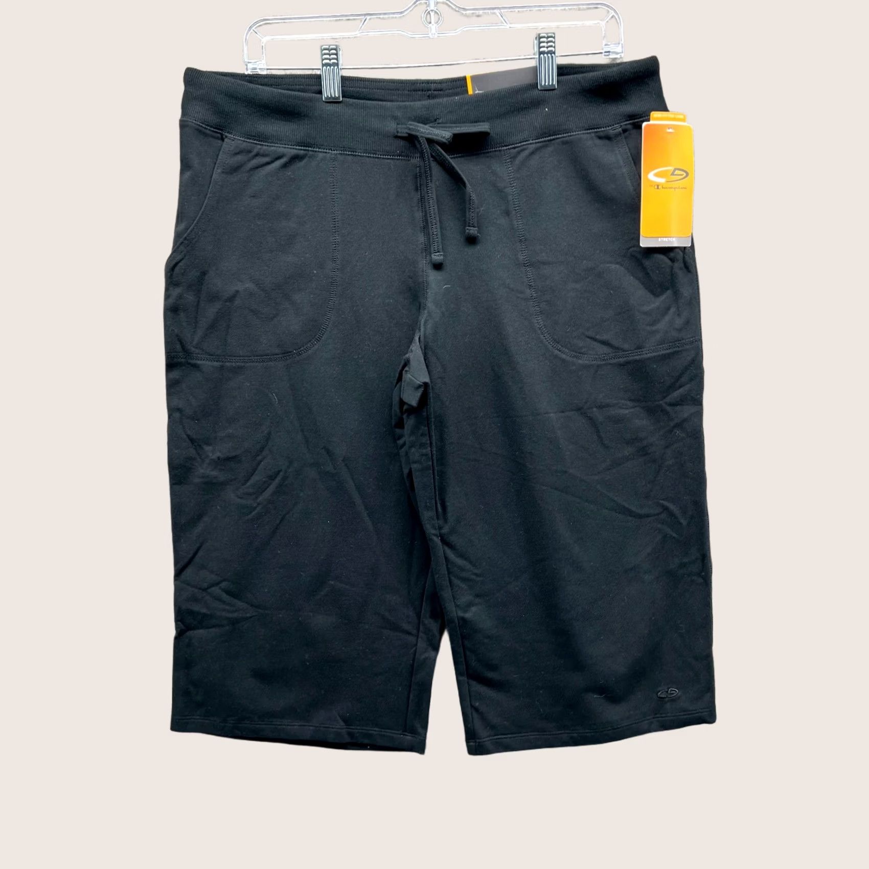 Champion Champion Shorts Womens Large Black Capri Stretch Fleece Drawstring Shorts Size 36" / US 14 / IT 50 - 1 Thumbnail