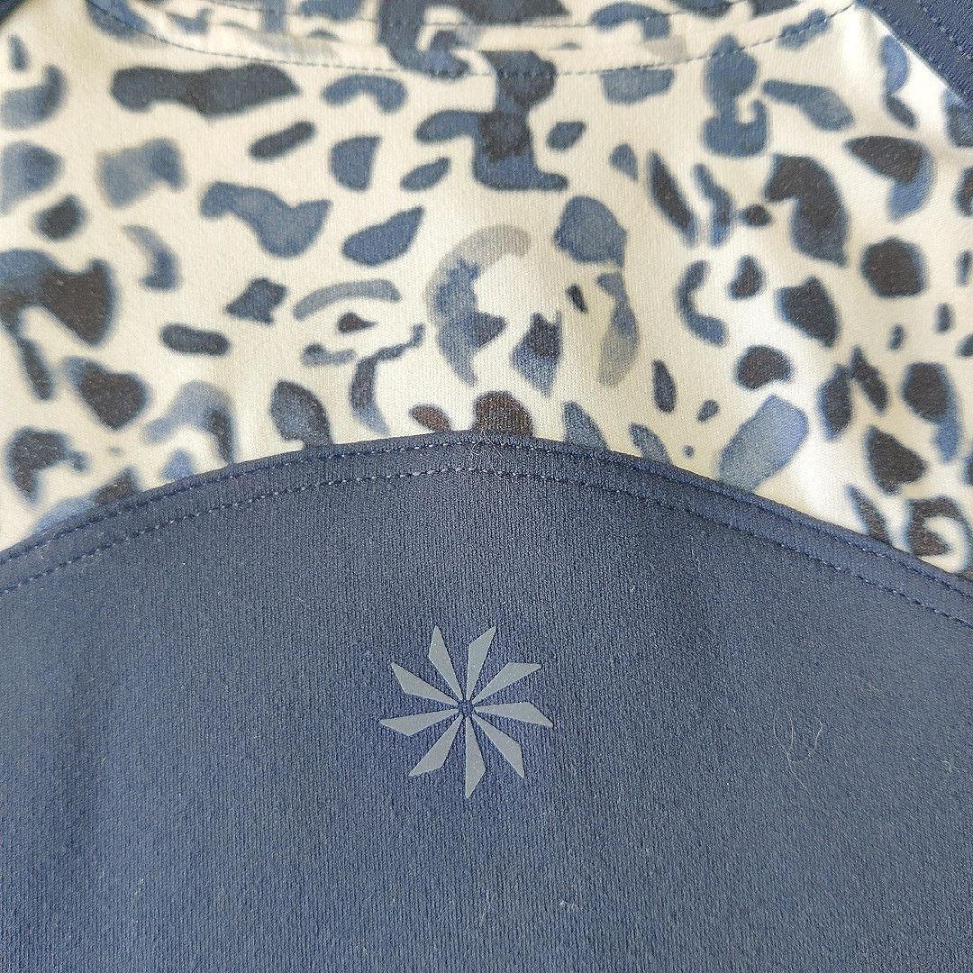 Athleta Mix Inversion navy & white cheetah print athletic tank top Size XS / US 0-2 / IT 36-38 - 7 Thumbnail