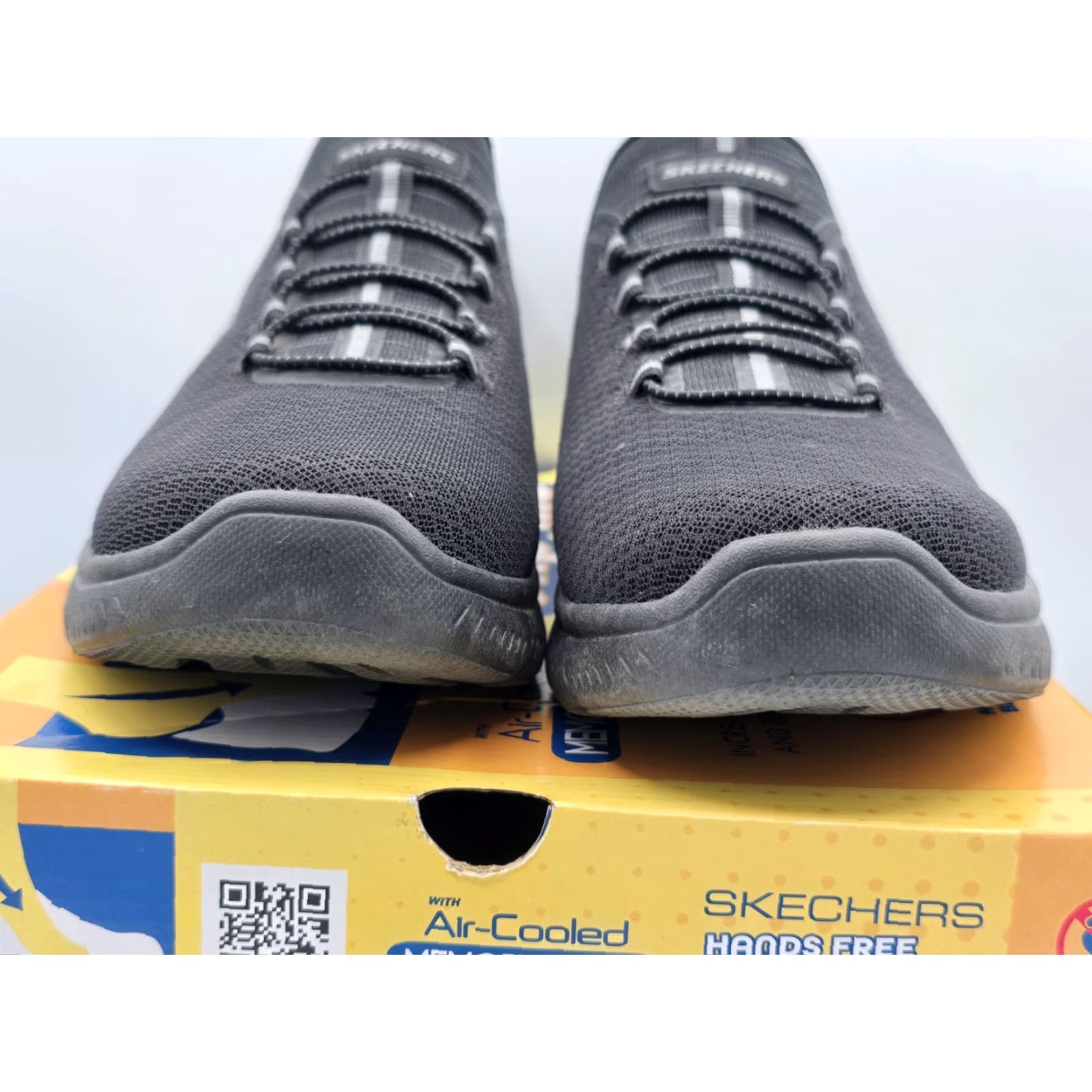 SKECHERS SKECHERS Man's Athleisure High Top Hands Free Slip Summits Black Sz 11 M Athletic Shoes Size US 11 / EU 44 - 3 Thumbnail