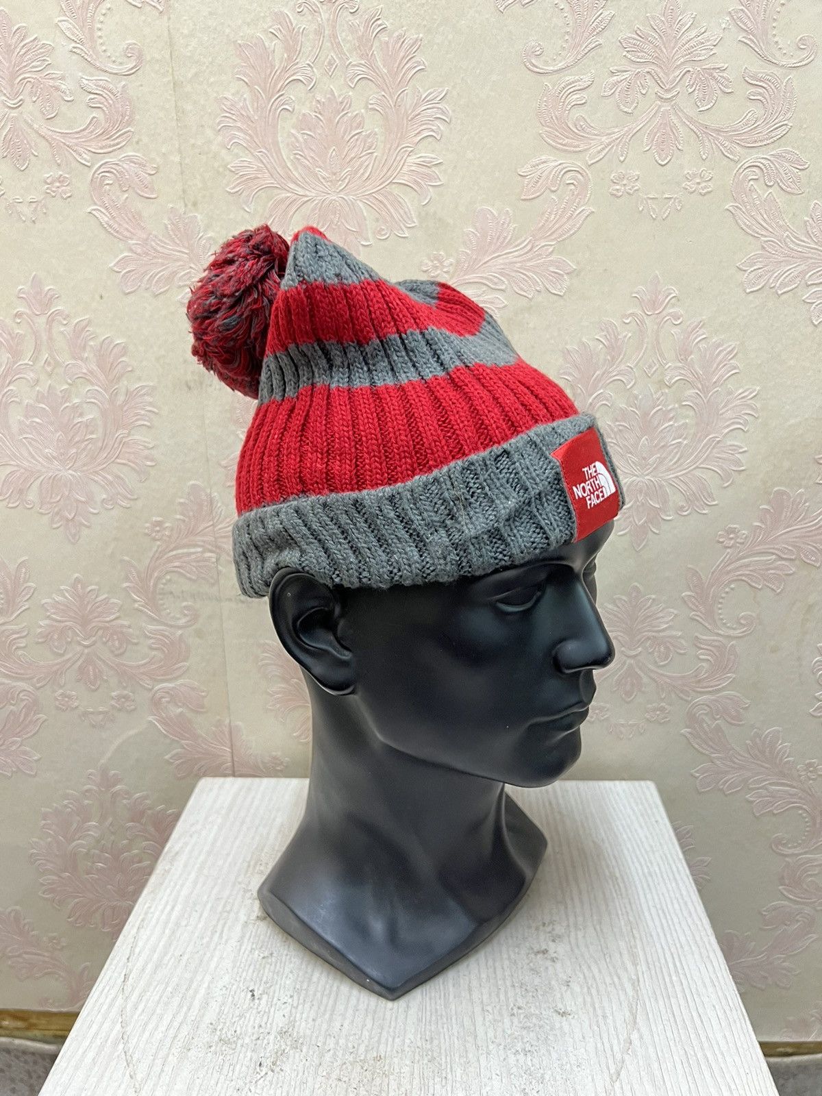 The North Face Vintage The North Face Striped Design Crochet Beanie Hats Size ONE SIZE - 4 Thumbnail