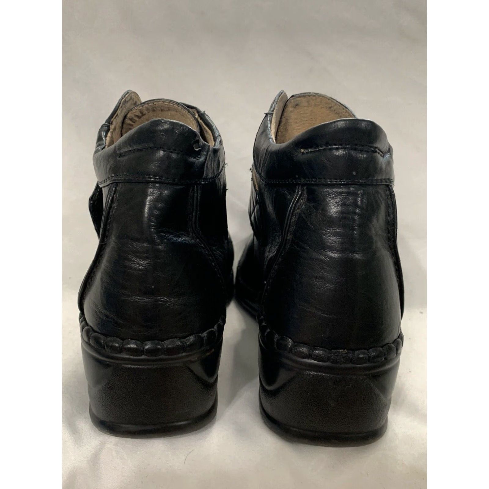 Vintage Softlites Boots Women's Boot Black Sz 7 Leather Adjustable Strap Bootie GUC Size US 7 / IT 37 - 4 Thumbnail