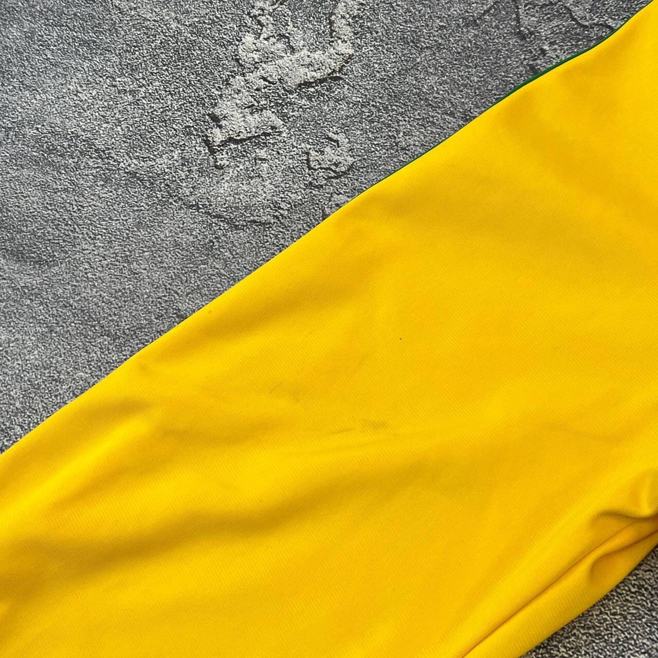 Japanese Brand × Vintage Vintage 2014 Fifa World Cup Brazil Team 🇧🇷 Track Top Jacket Size US L / EU 52-54 / 3 - 7 Thumbnail