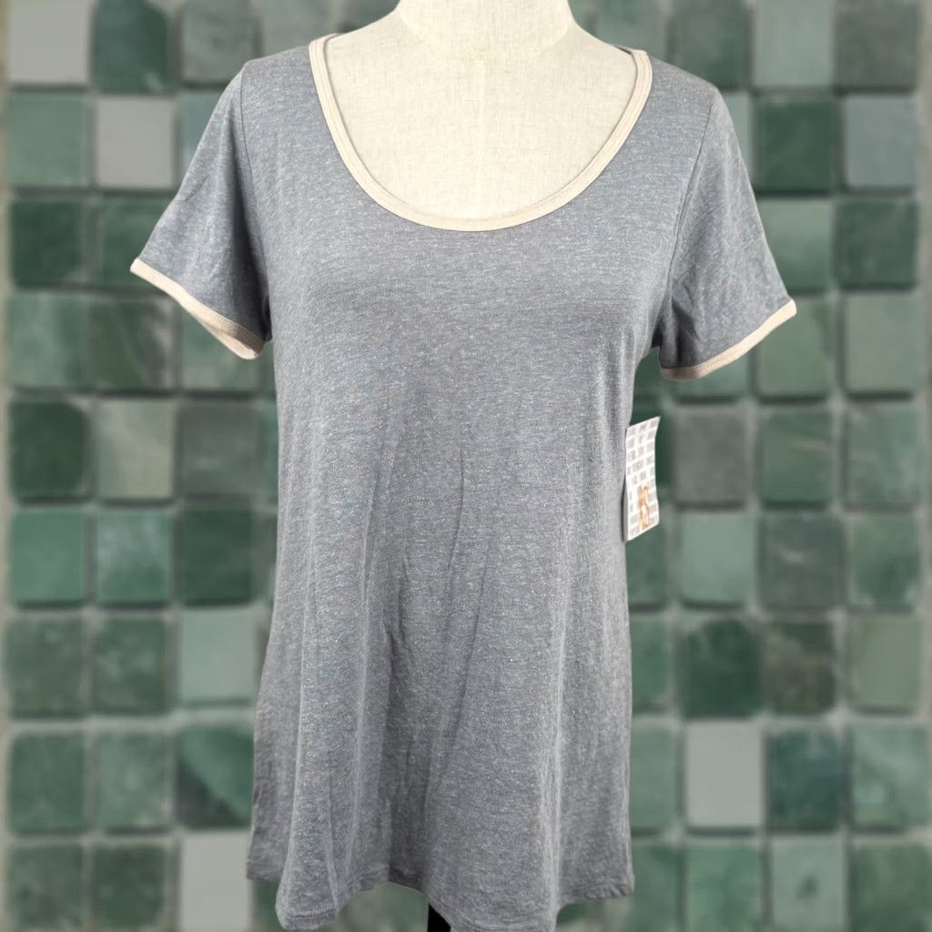 Vintage VINTAGE LuLaRoe Classic Tee Shirt XS Gray Cream Ringer Scoop Neck High-Low NWT Size ONE SIZE - 1 Thumbnail